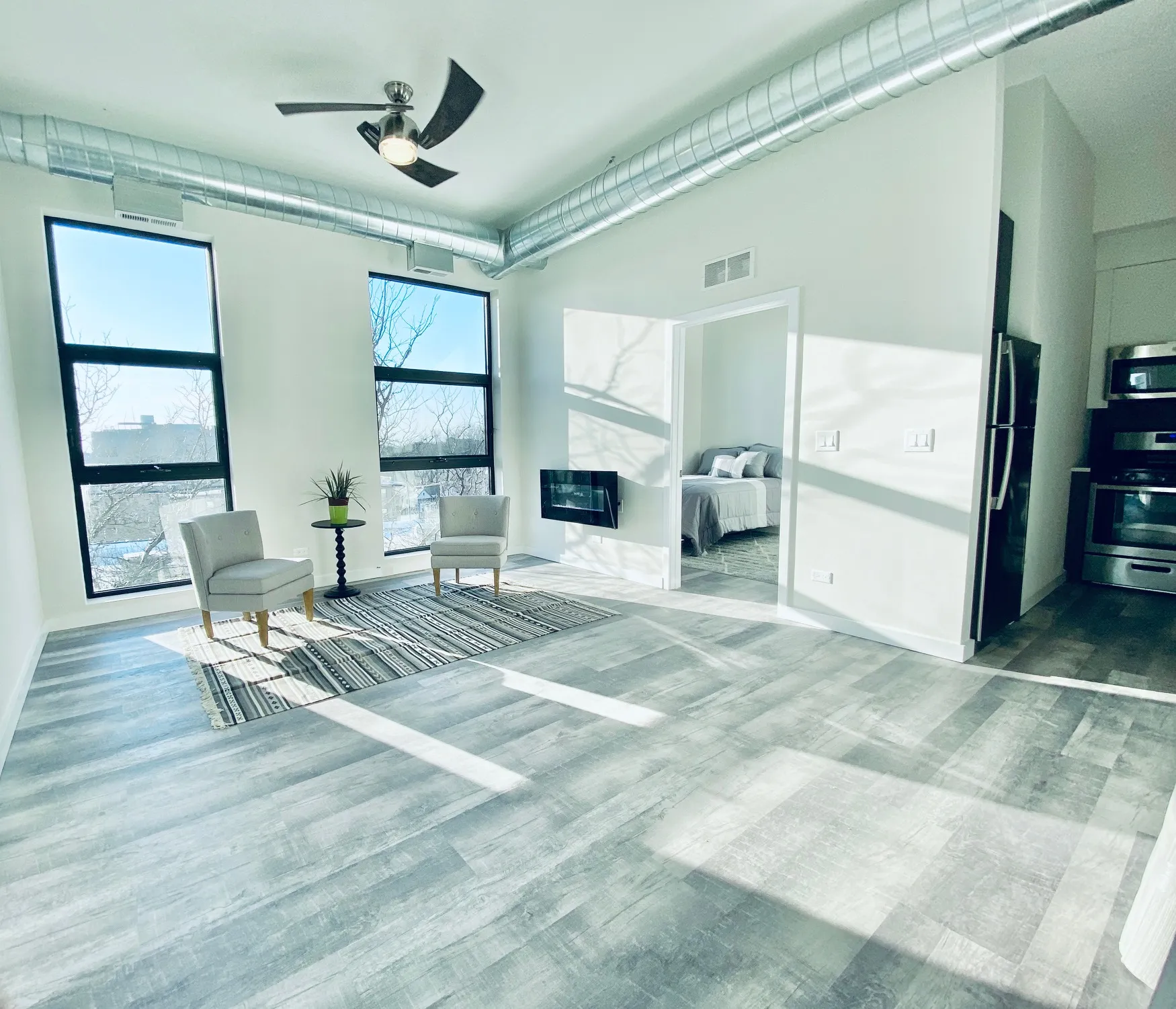 2150 W LAWRENCE AVE 60625-2150 W Lawrence-Chicago-IL