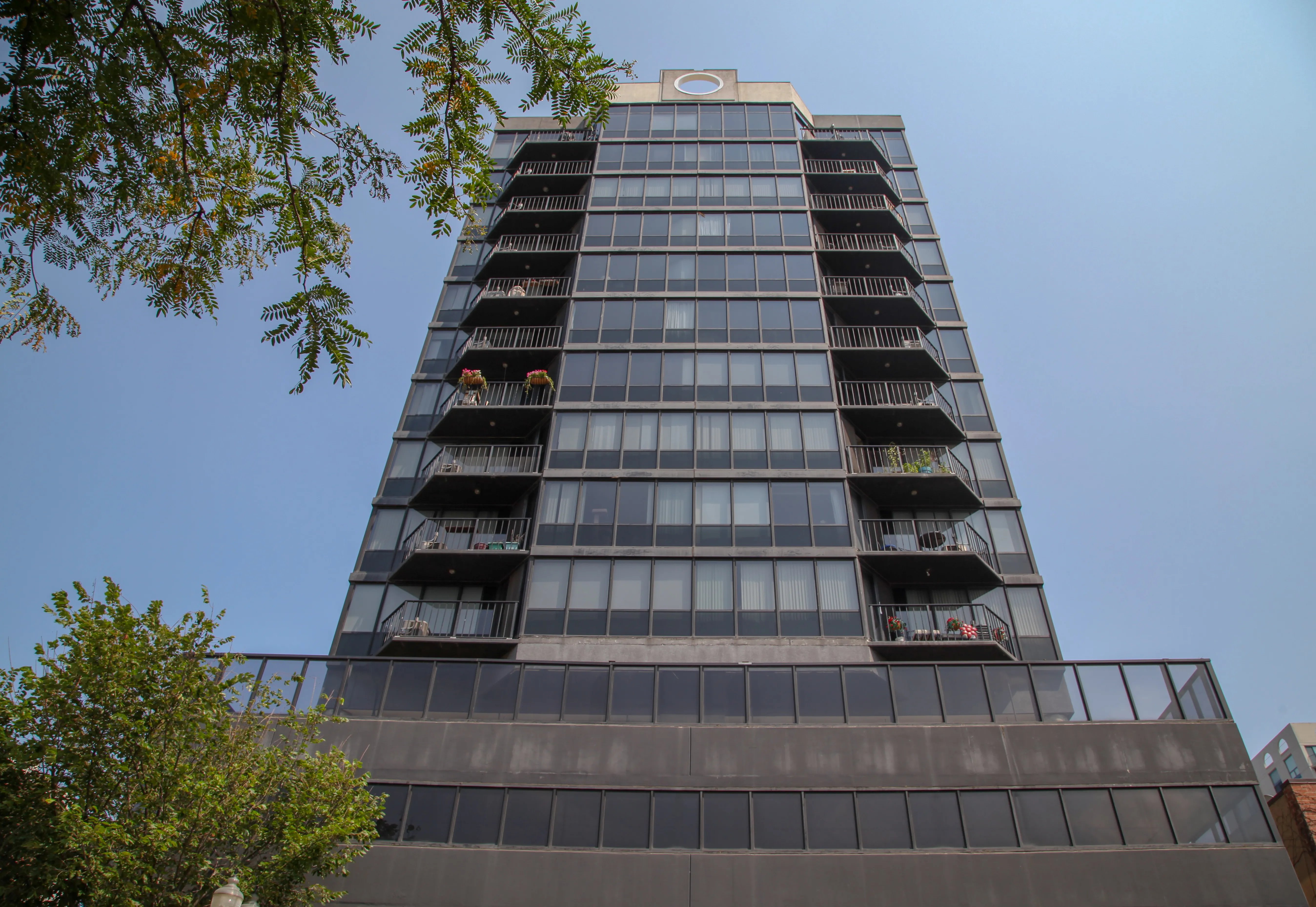 1309 N WELLS ST 60610-Michaels Terrace-Chicago-IL