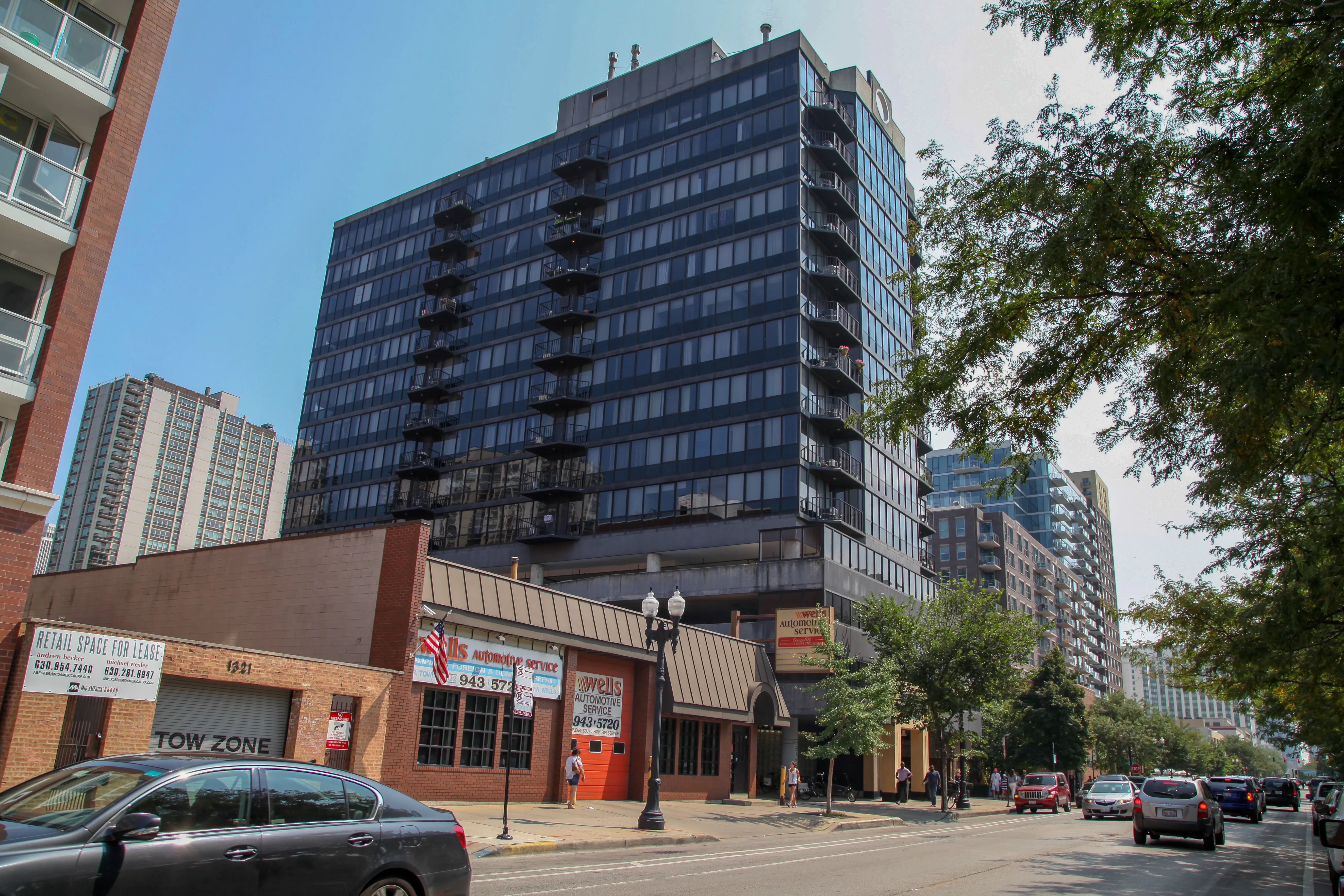 1309 N WELLS ST 60610-Michaels Terrace-Chicago-IL