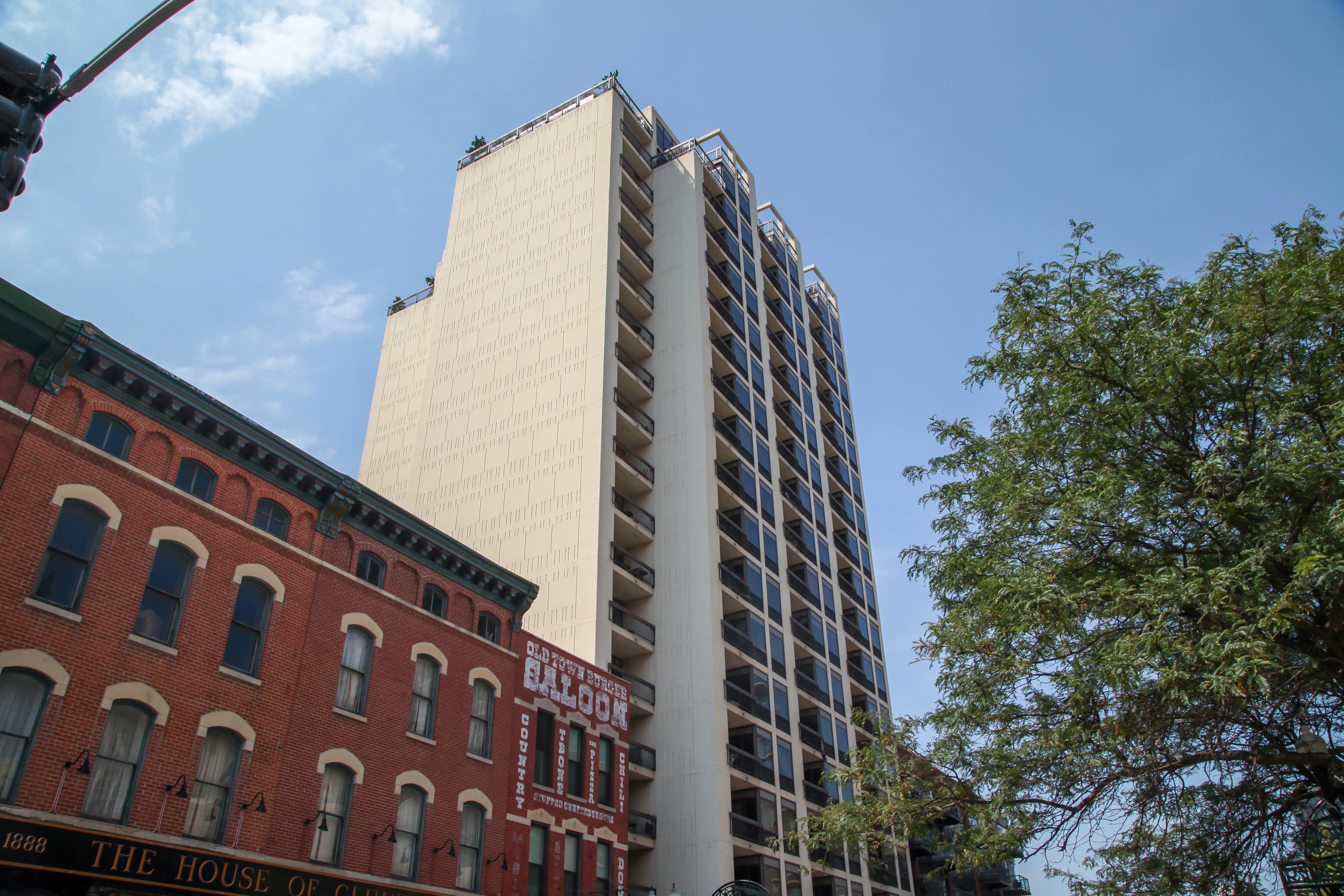 1212 N WELLS ST 60610-Neapolitan-Chicago-IL