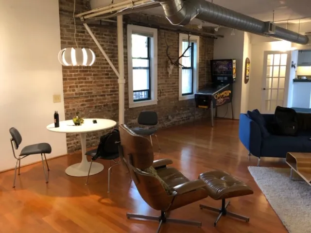 2120 W SHAKESPEARE AVE 60647-unit#1st-Chicago-IL