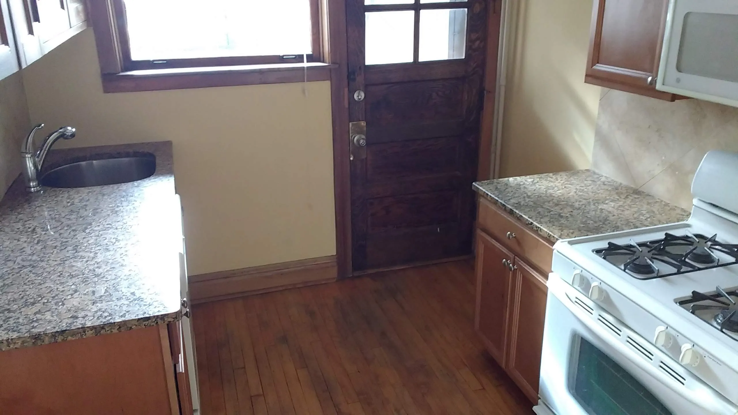 1711 W BELLE PLAINE AVE 60613-unit#1B-Chicago-IL