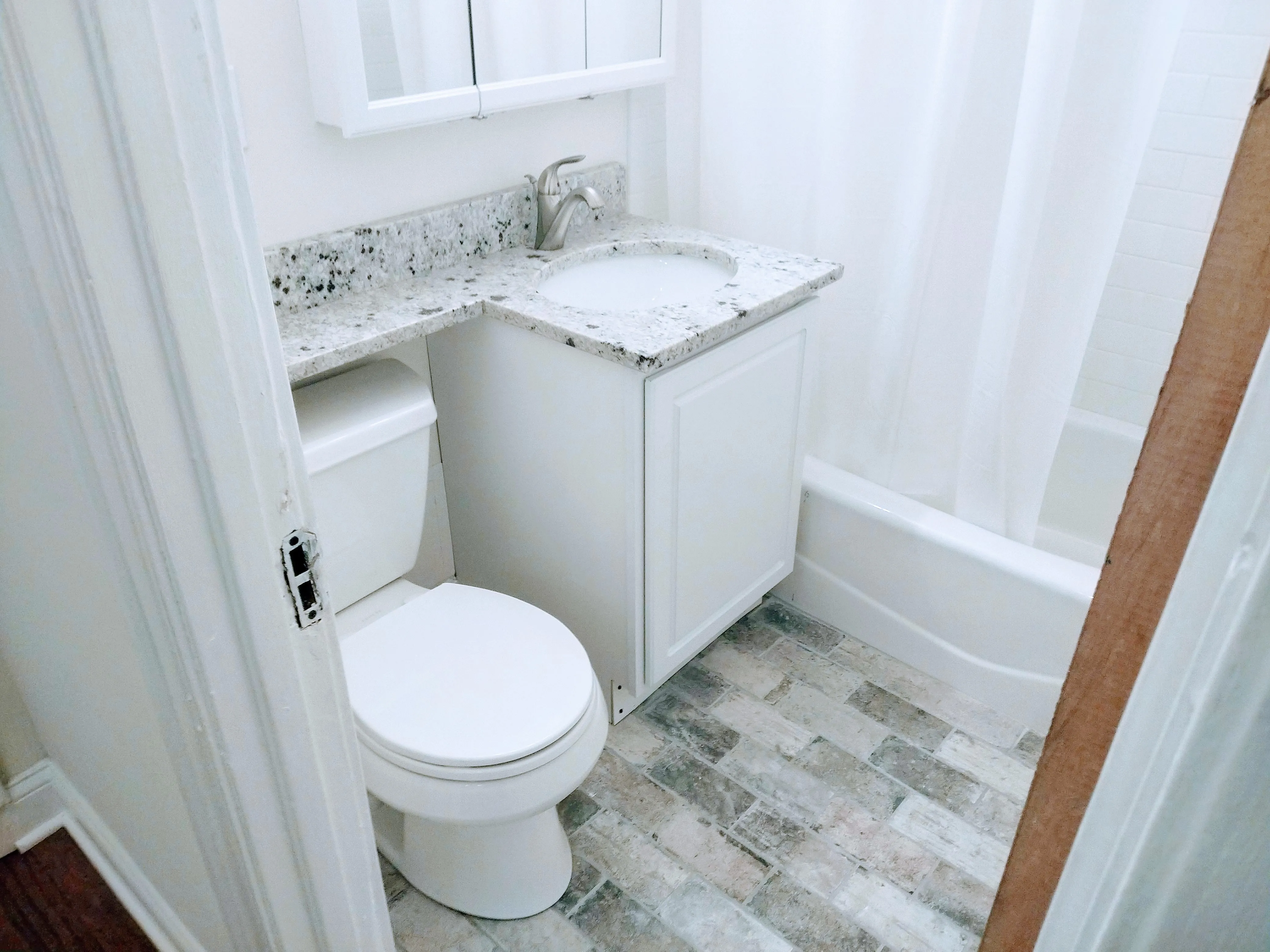 14 West Elm Apartments