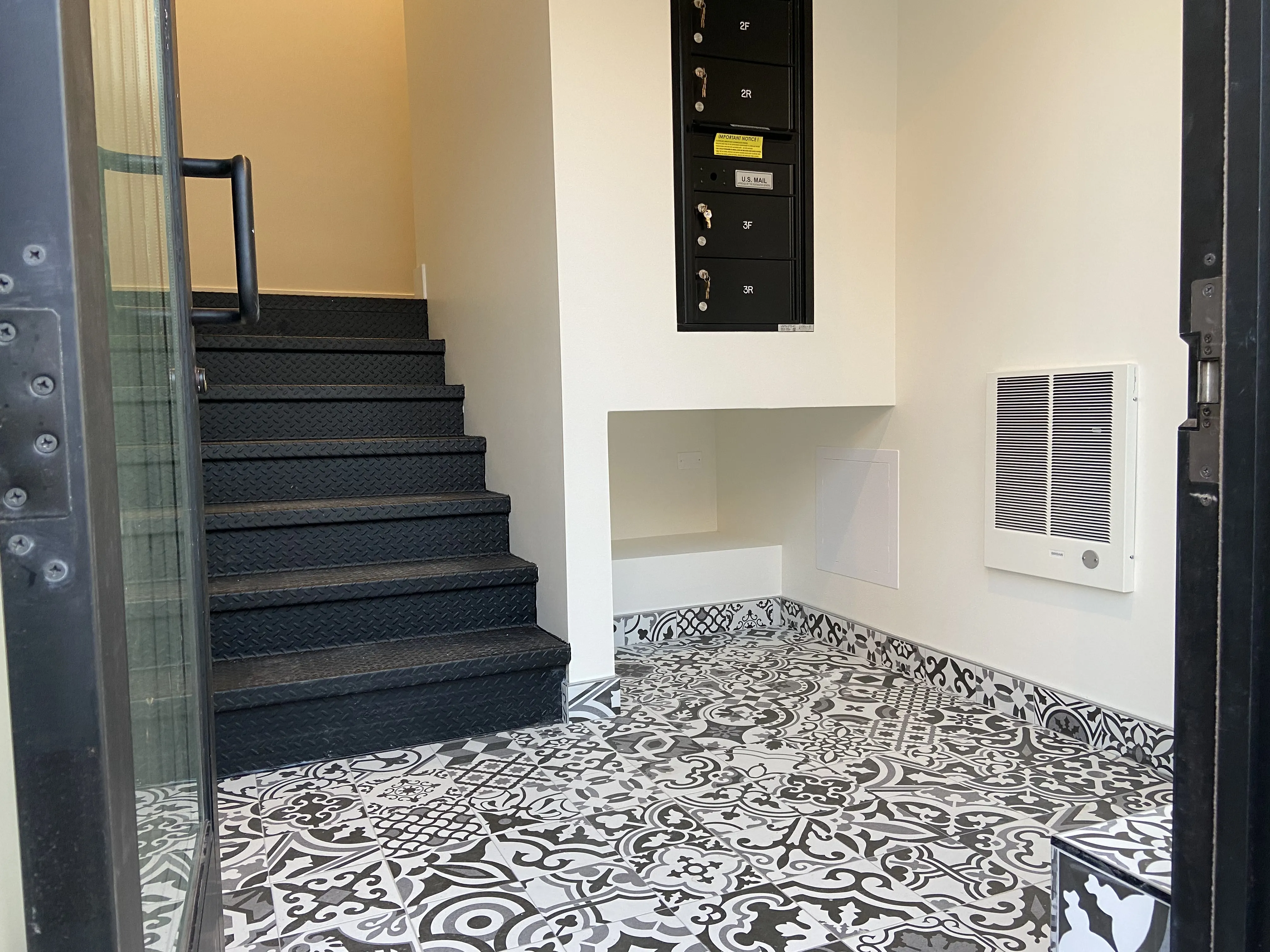 1900 W NORTH AVE 60622-unit#3-Chicago-IL