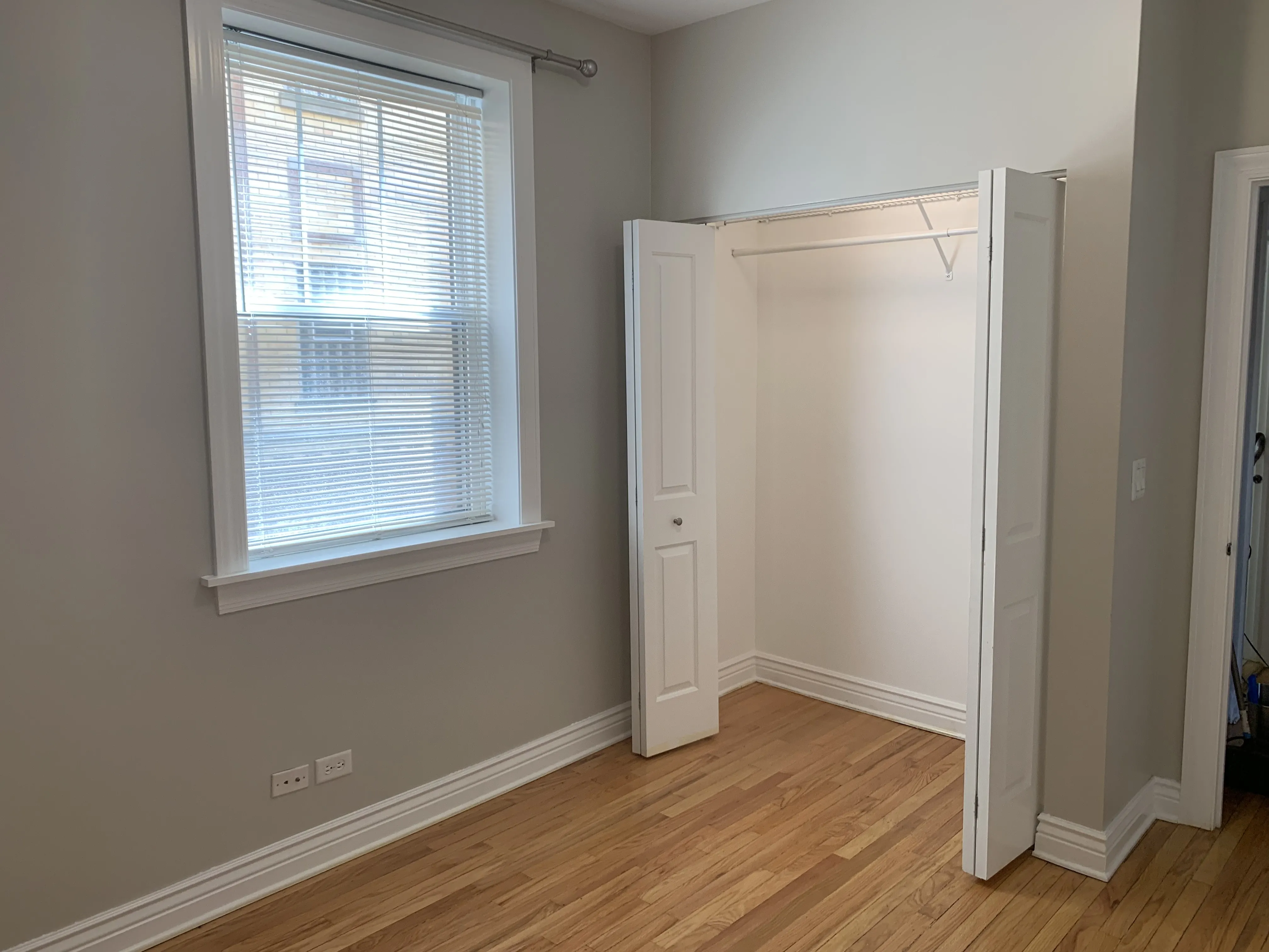 4337 N TROY ST 60618-unit#1E-Chicago-IL