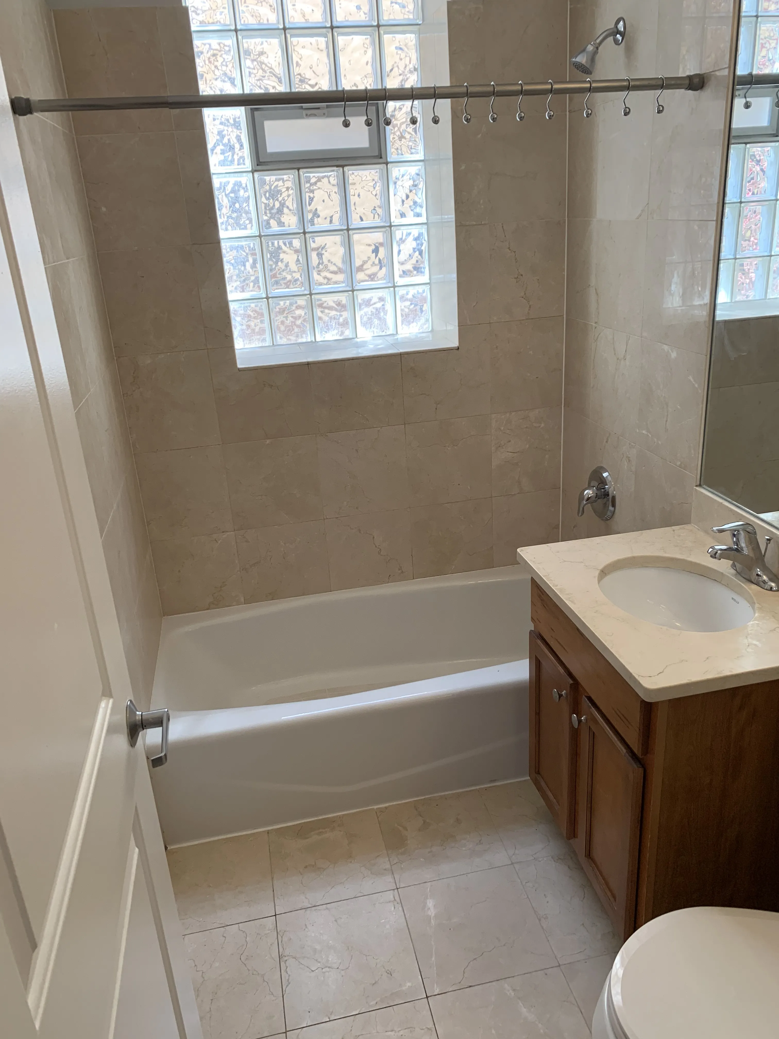 4337 N TROY ST 60618-unit#1E-Chicago-IL