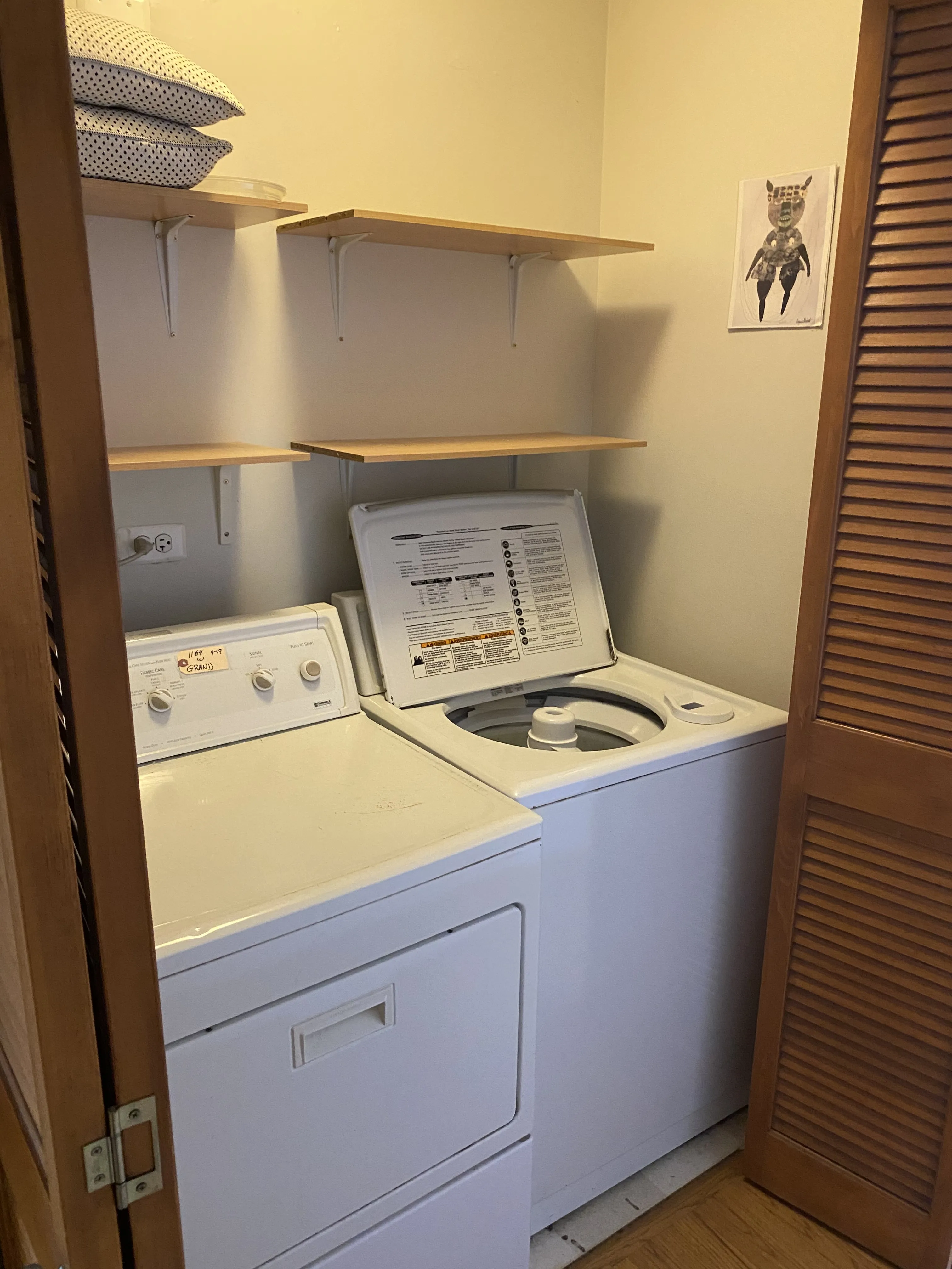 1164 W GRAND AVE 60642-Grand/Racine-unit#4R-Chicago-IL