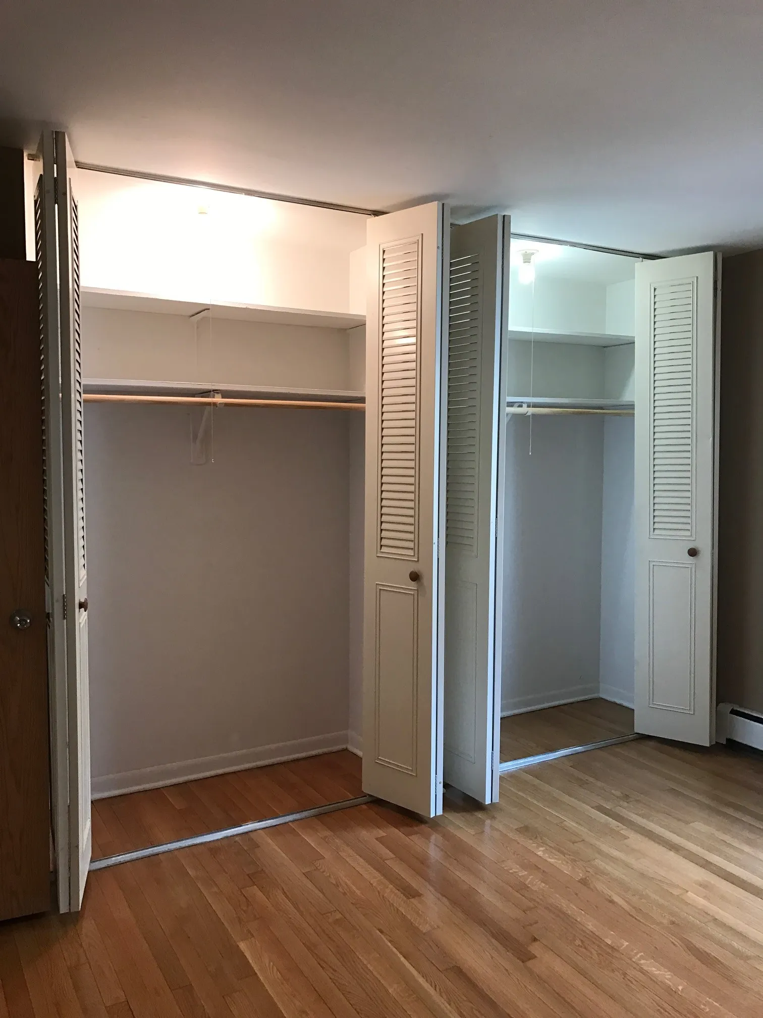 2930 N PINE GROVE AVE 60657-2930 N. Pine Grove Ave.-unit#512-Chicago-IL