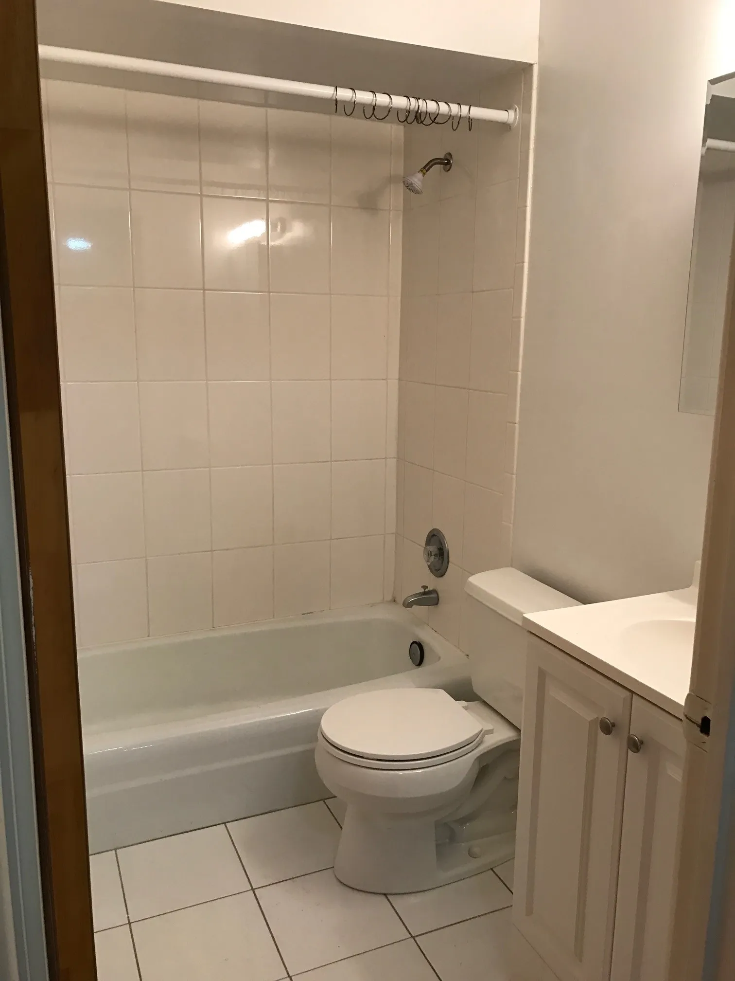 2930 N PINE GROVE AVE 60657-2930 N. Pine Grove Ave.-unit#512-Chicago-IL