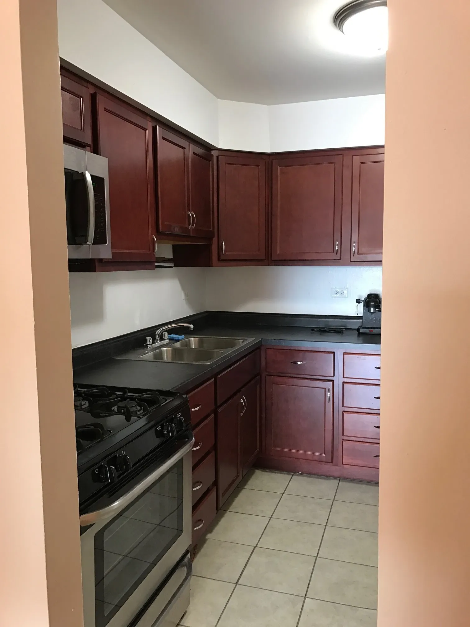 2930 N PINE GROVE AVE 60657-2930 N. Pine Grove Ave.-unit#512-Chicago-IL