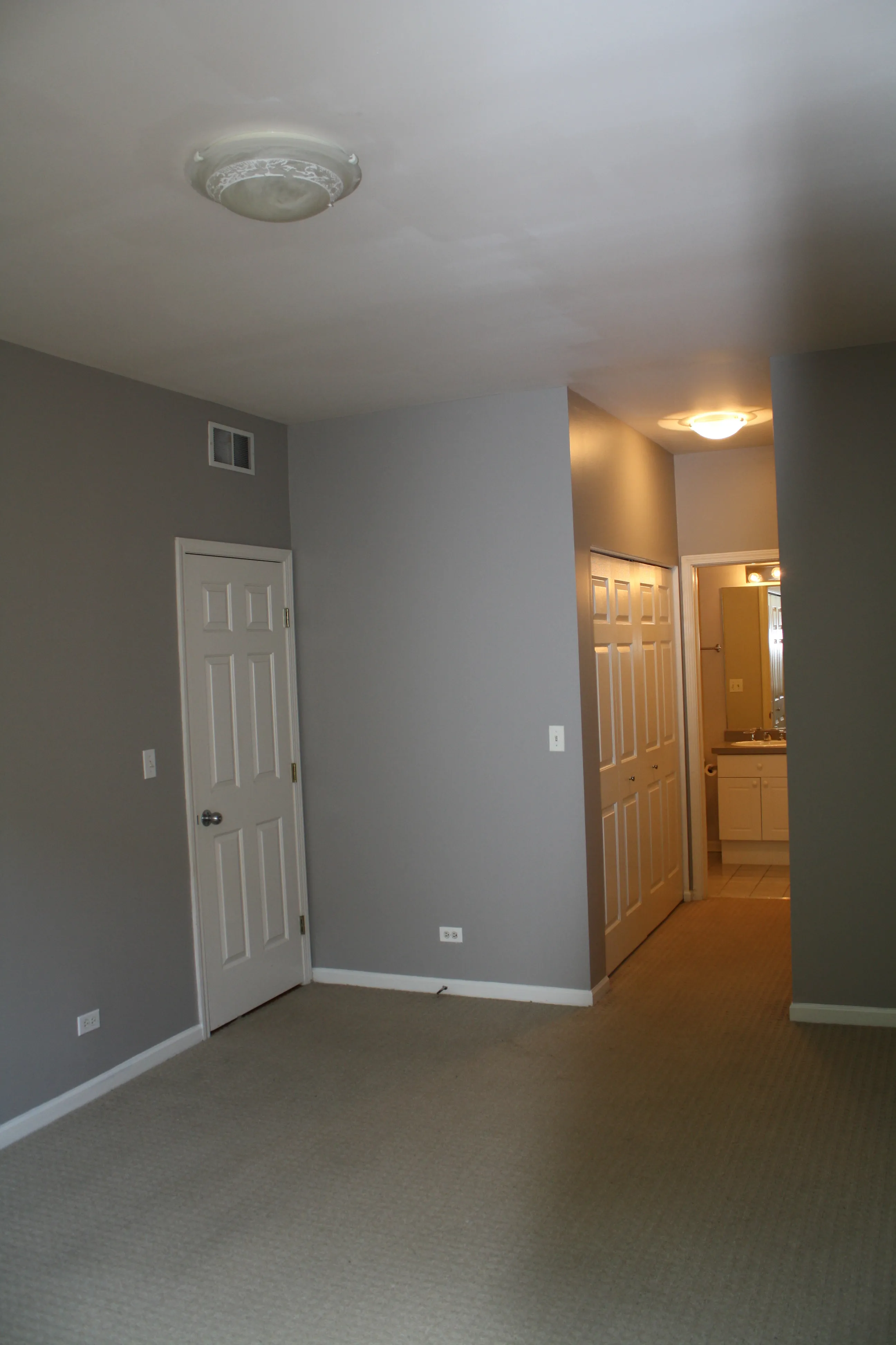 303 W SCOTT ST 60610-Old Town Square Two-unit#A303-Chicago-IL
