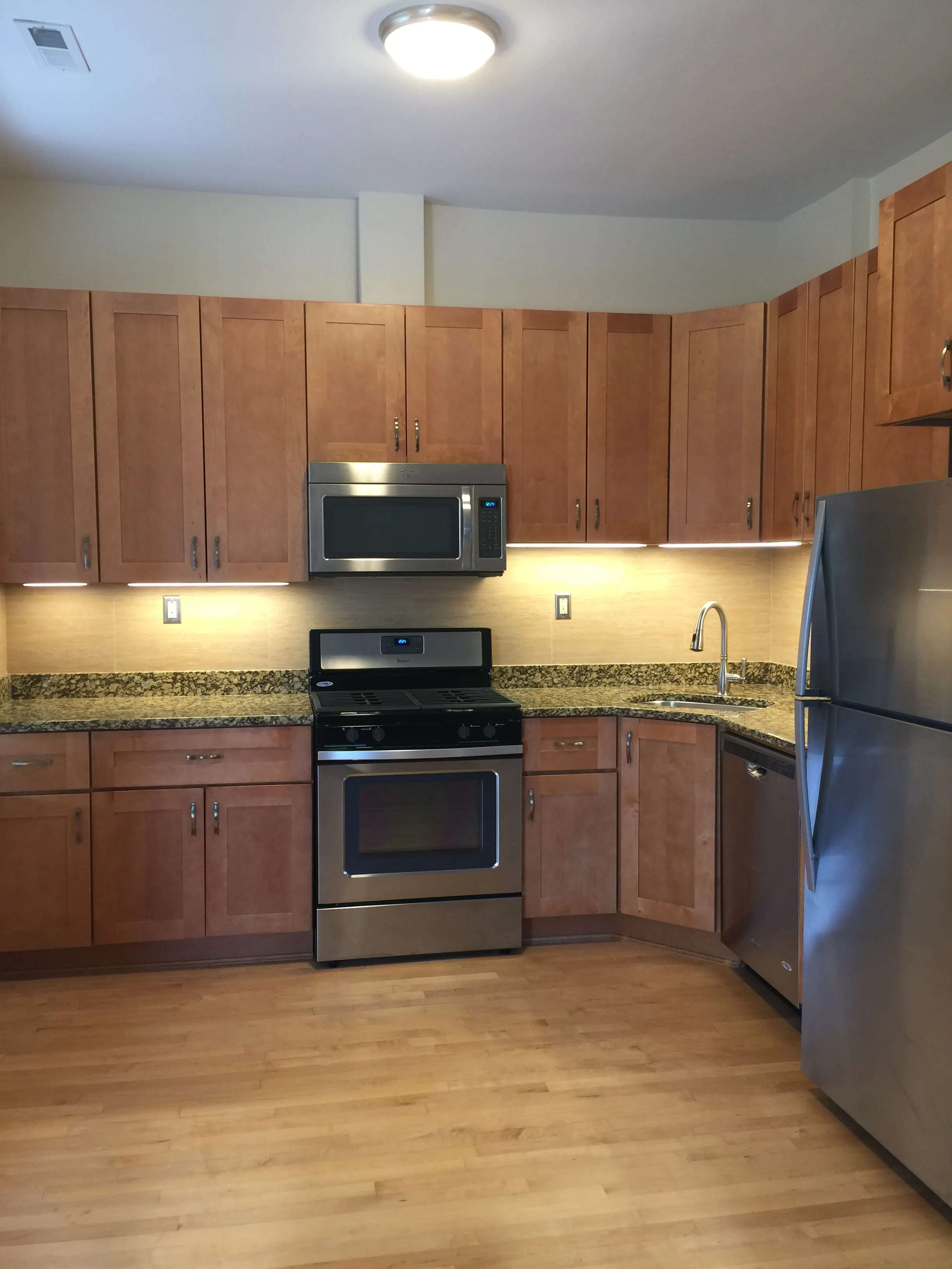 5554 N Broadway 60640-unit#2F-Chicago-IL
