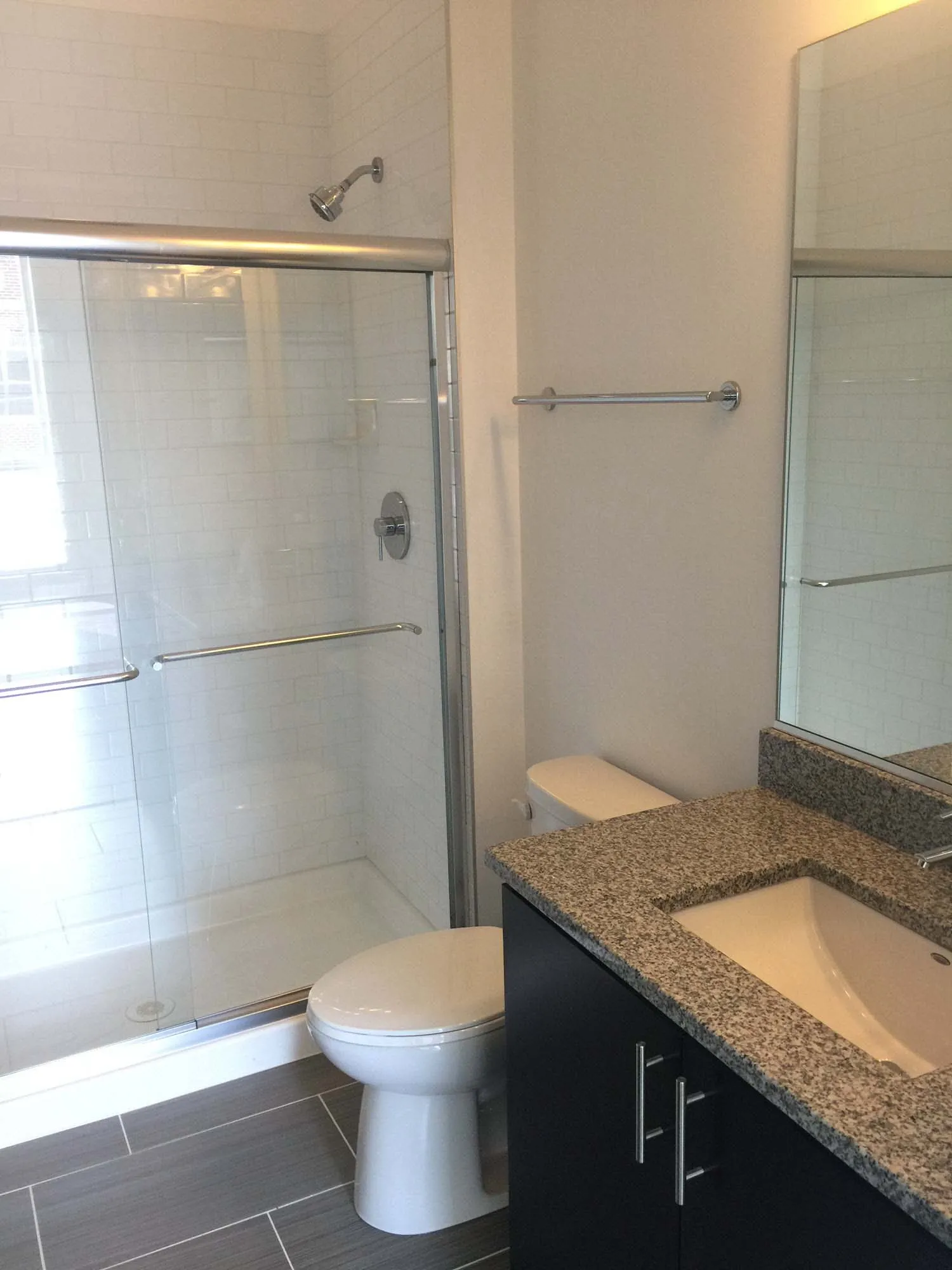 exterior of 1244 West Devon Apartments in Rogers Park Chicago