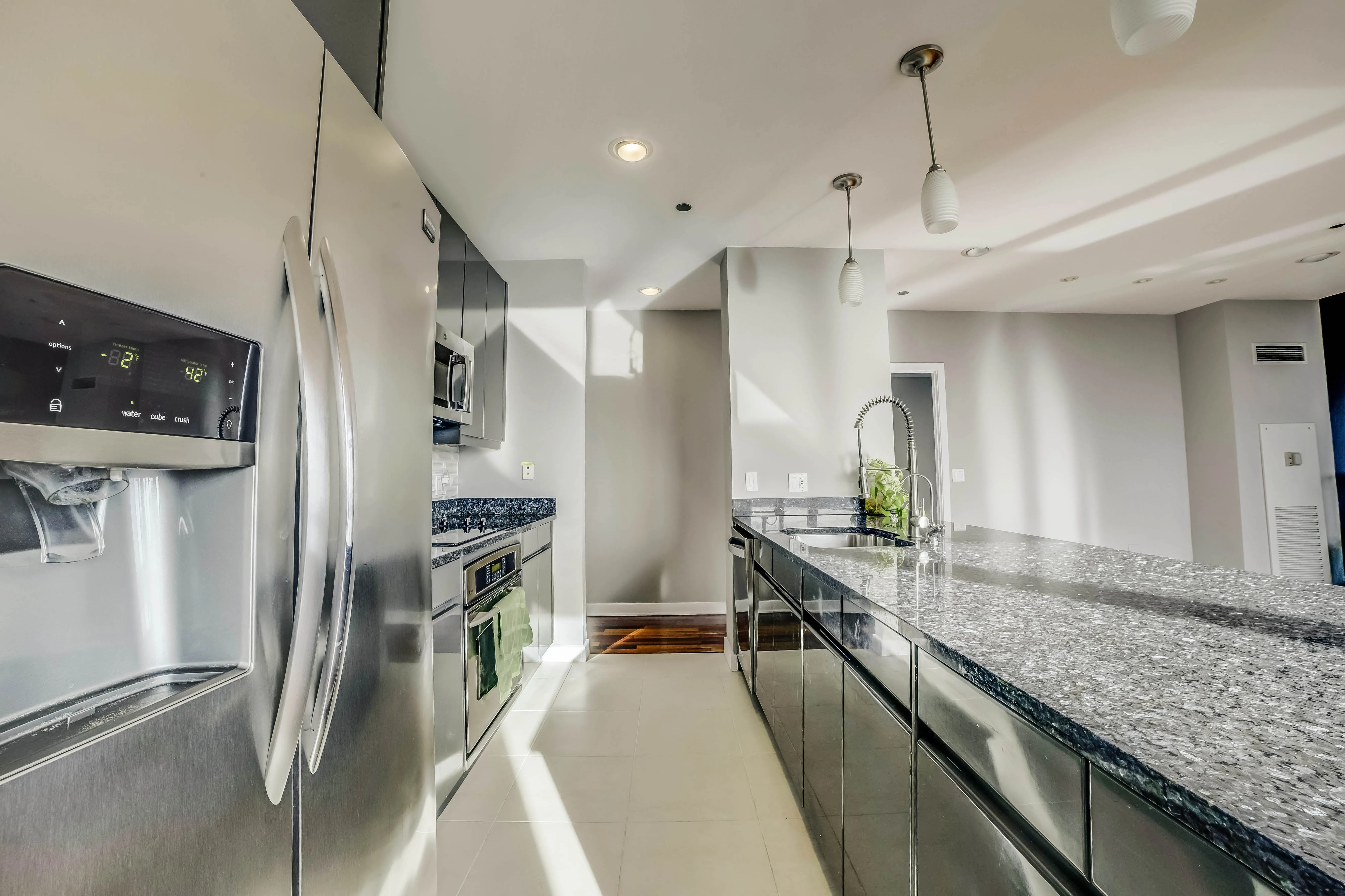 737 W WASHINGTON BLVD 60661-Skybridge-unit#1708-Chicago-IL