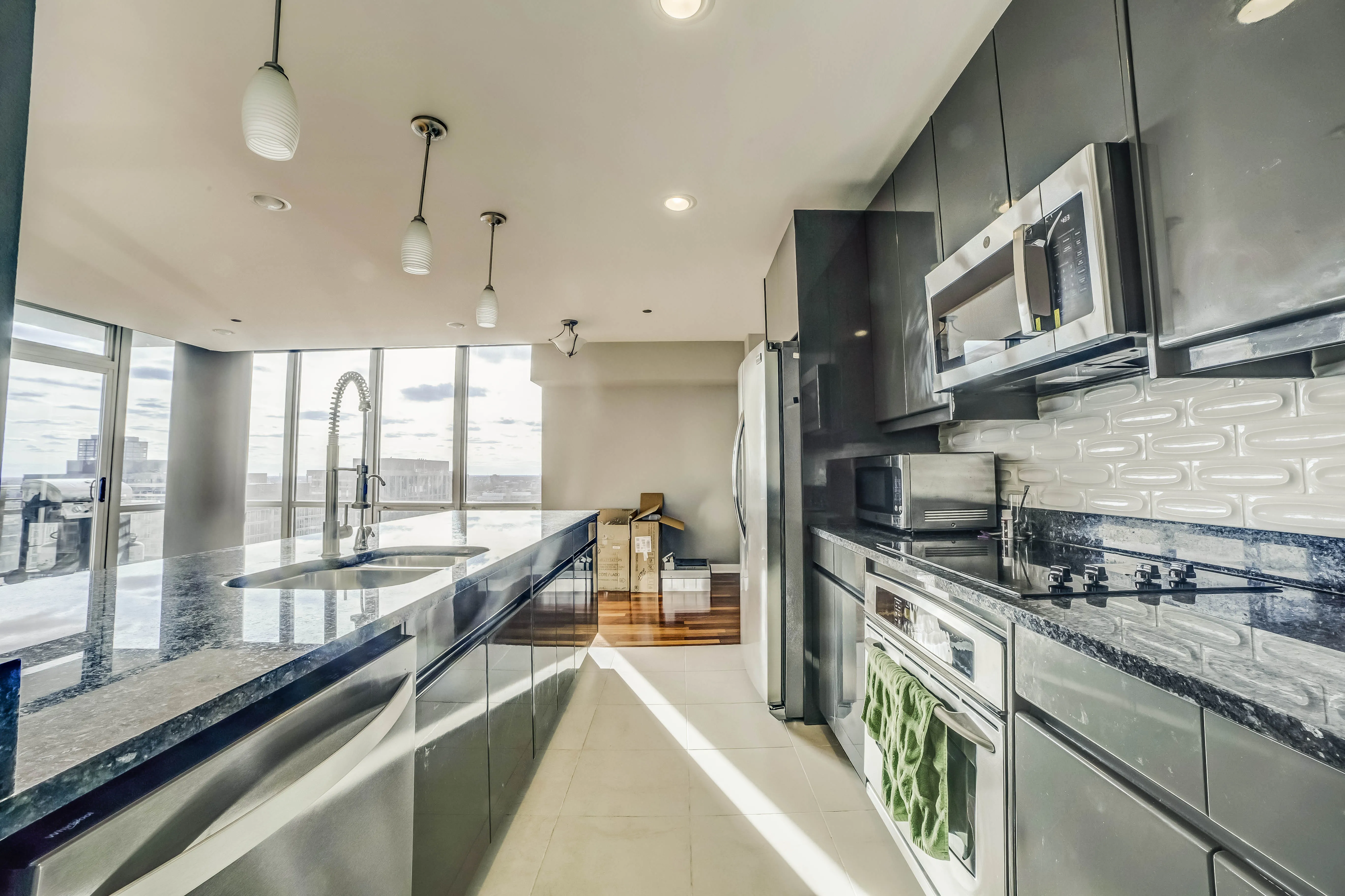 737 W WASHINGTON BLVD 60661-Skybridge-unit#1708-Chicago-IL