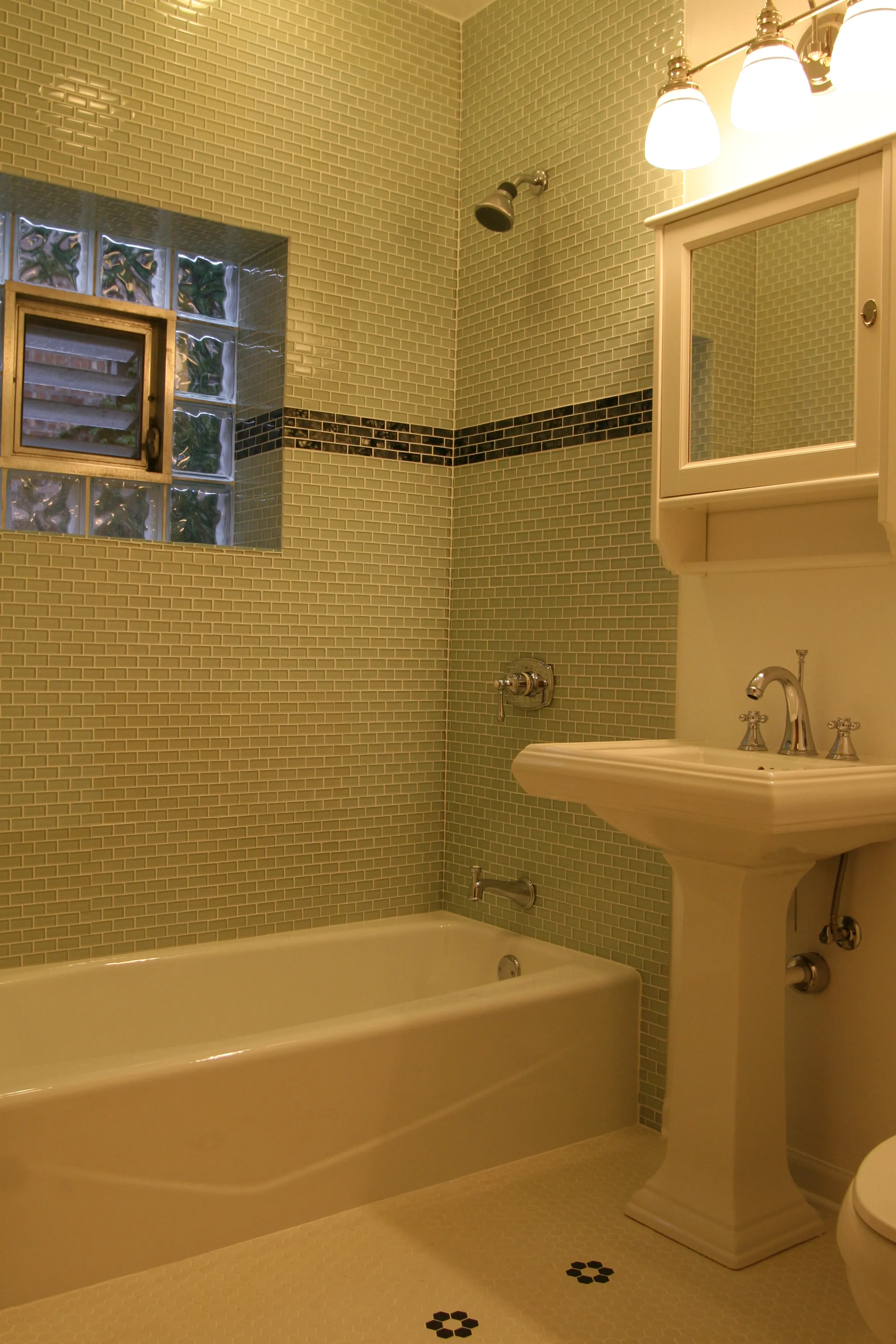 1521  Juneway ave 60626-unit#1E-Chicago-IL