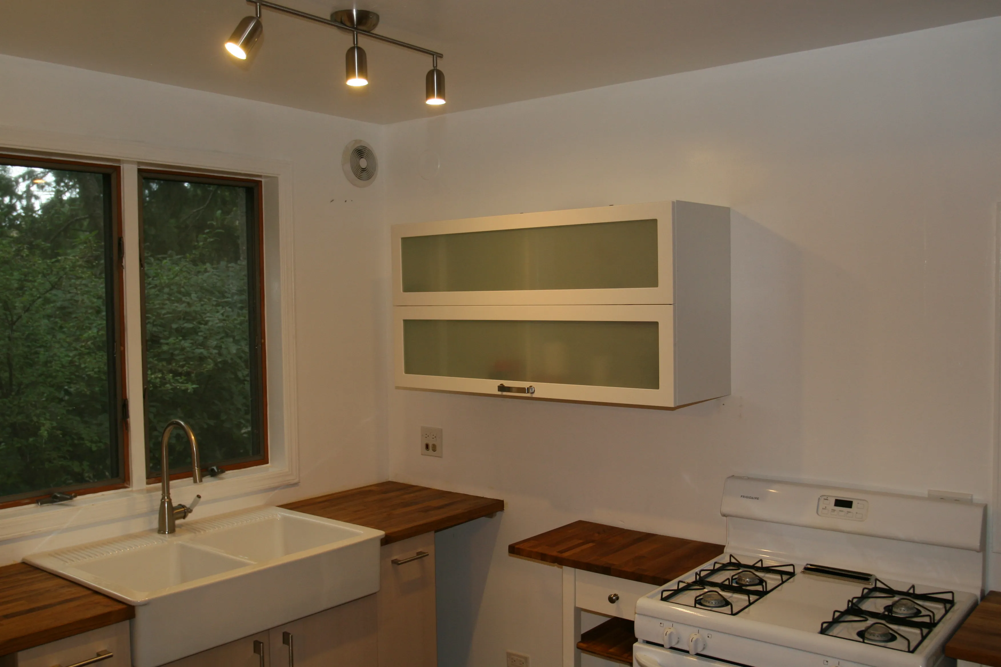 1521  Juneway ave 60626-unit#1E-Chicago-IL