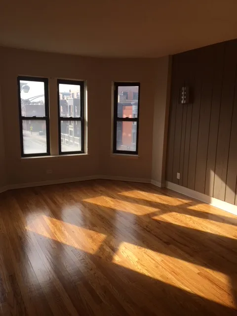 One Door West Apartments