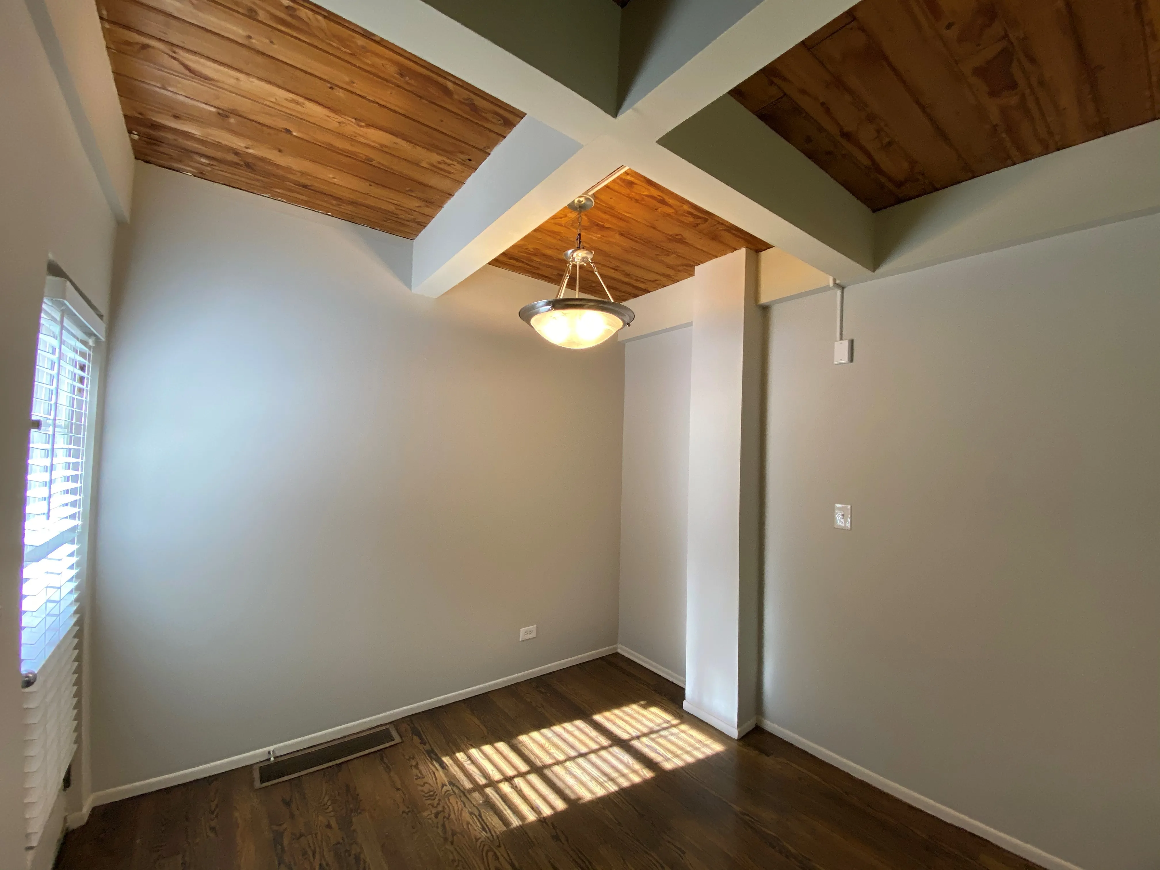 2714 North Mildred Apartments