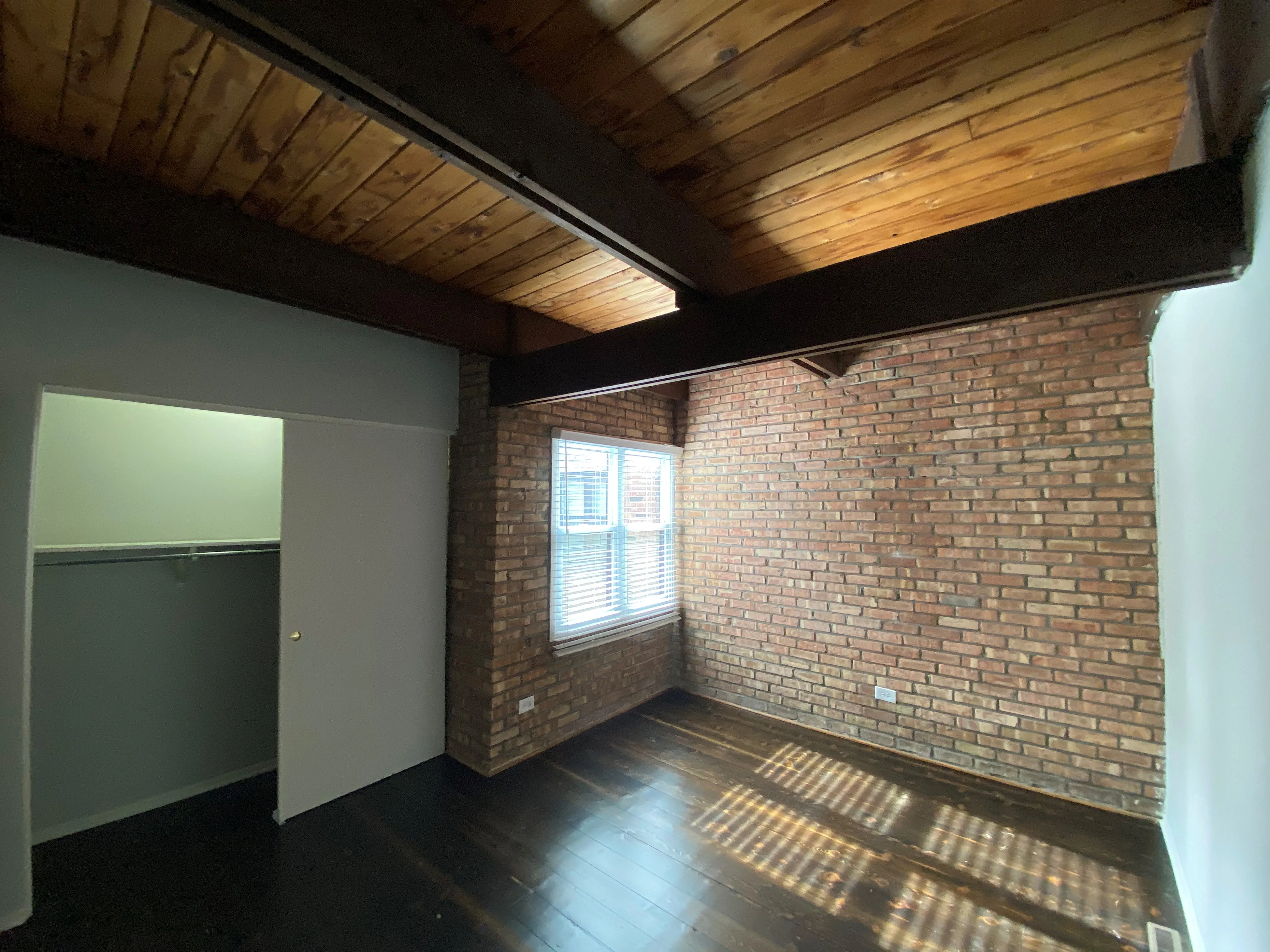 2714 North Mildred Apartments