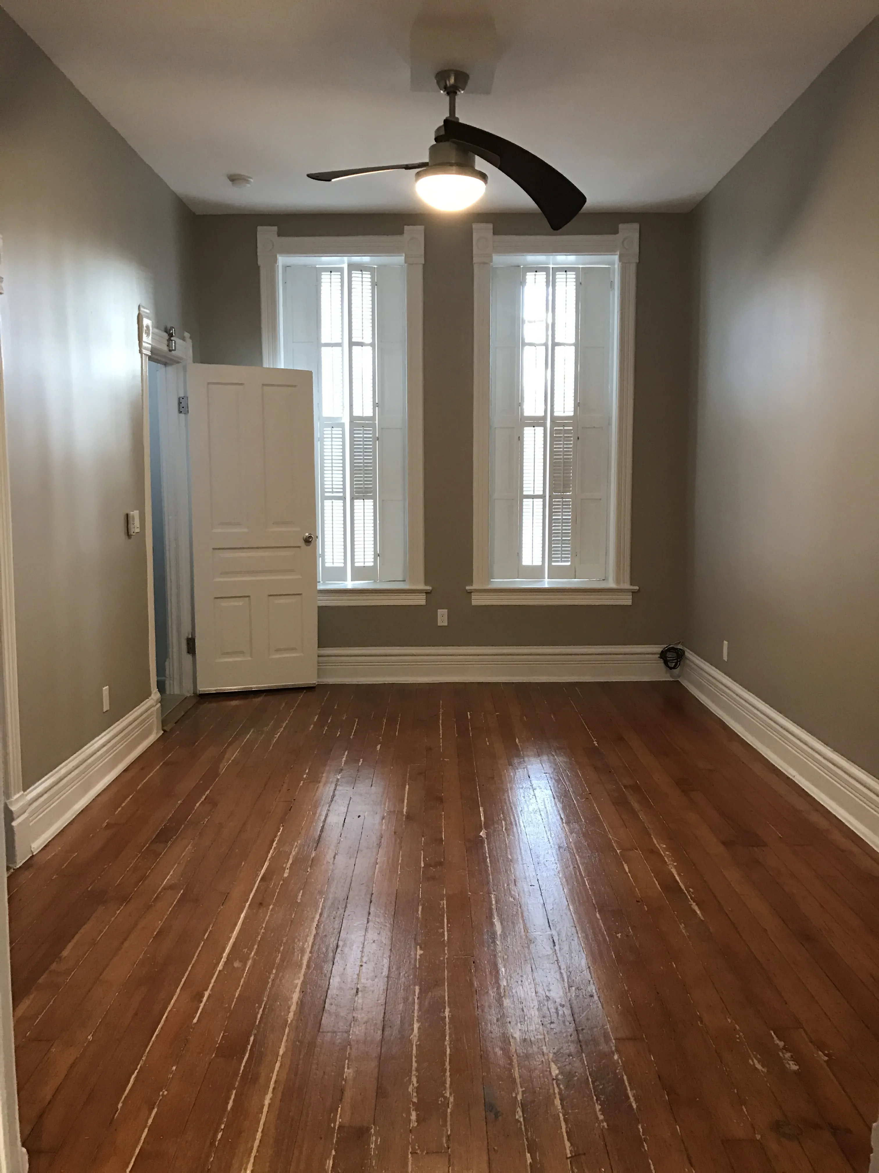 2346 W MCLEAN AVE 60647-2346 W McLean-Chicago-IL