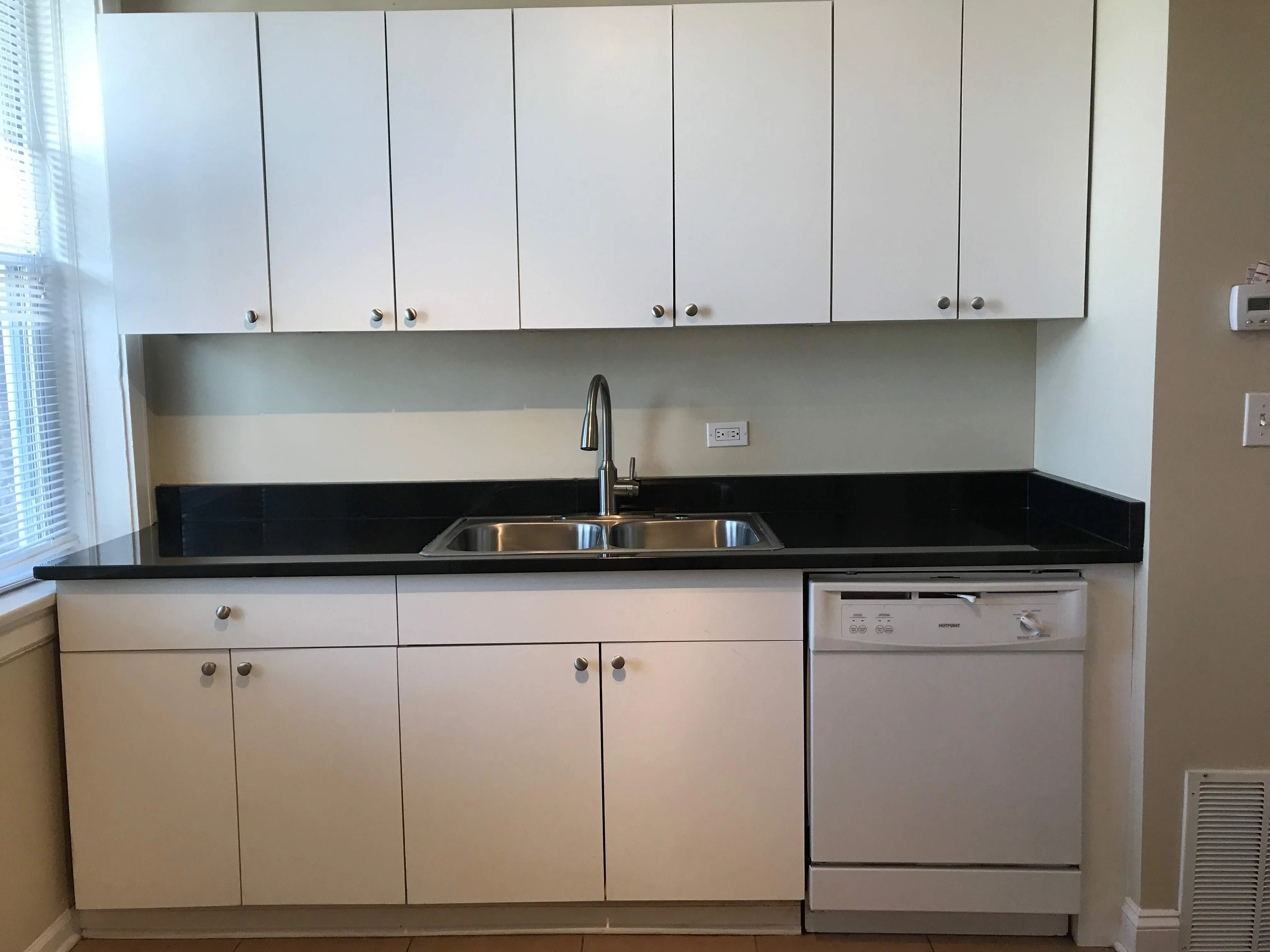 3156 West Diversey Apartments 