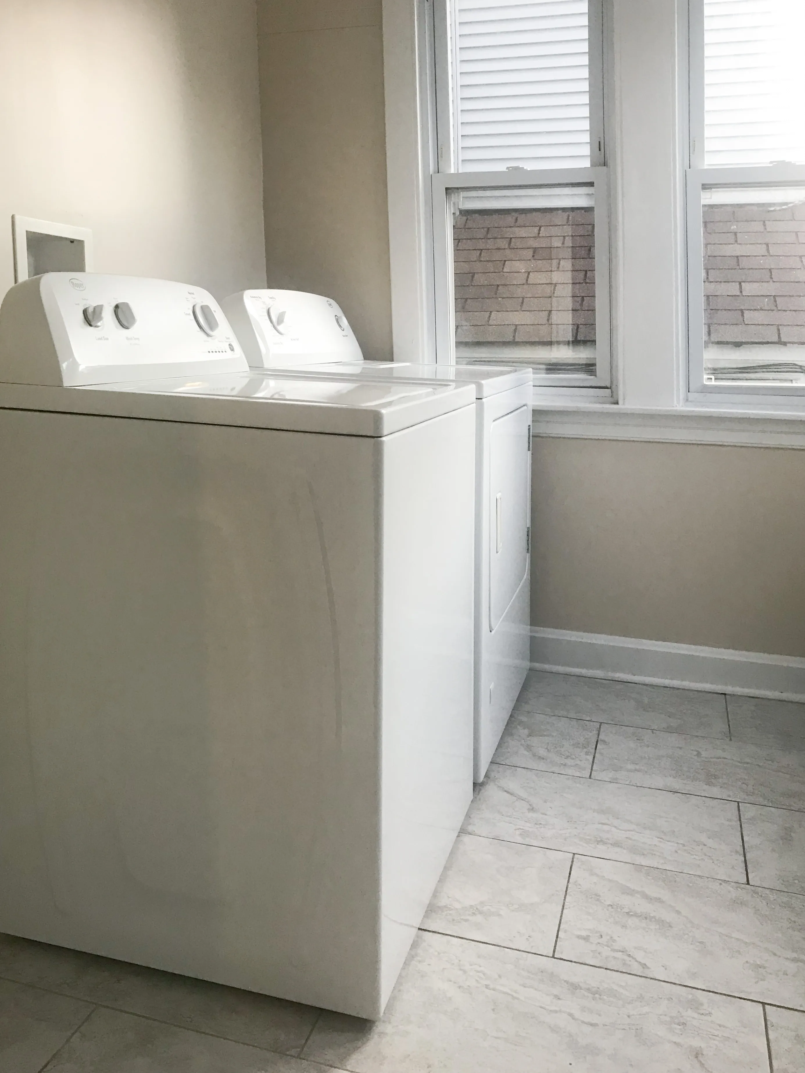 4126 W NEWPORT AVE 60641-unit#01-Chicago-IL