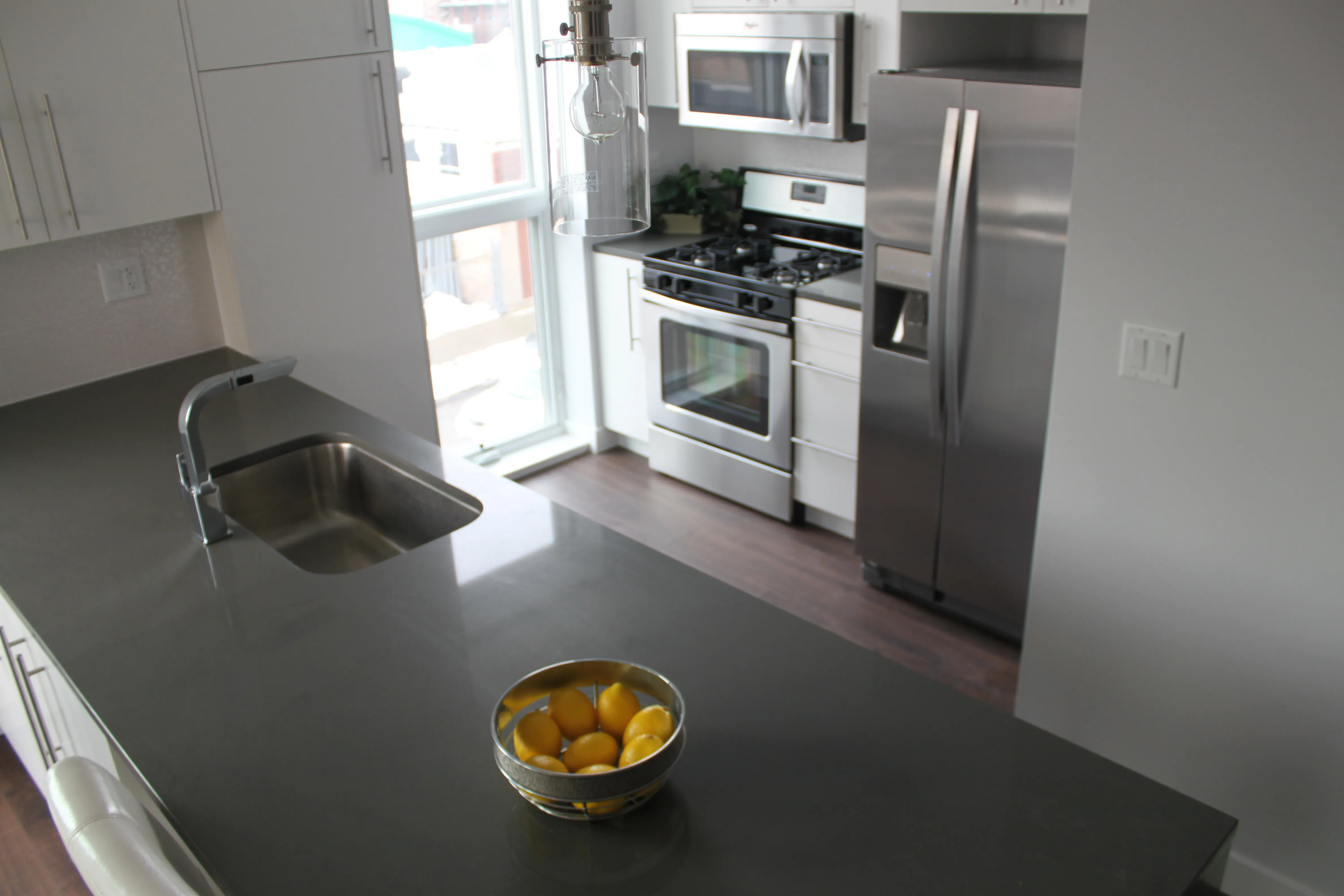 3301 North Sheffield Apartments