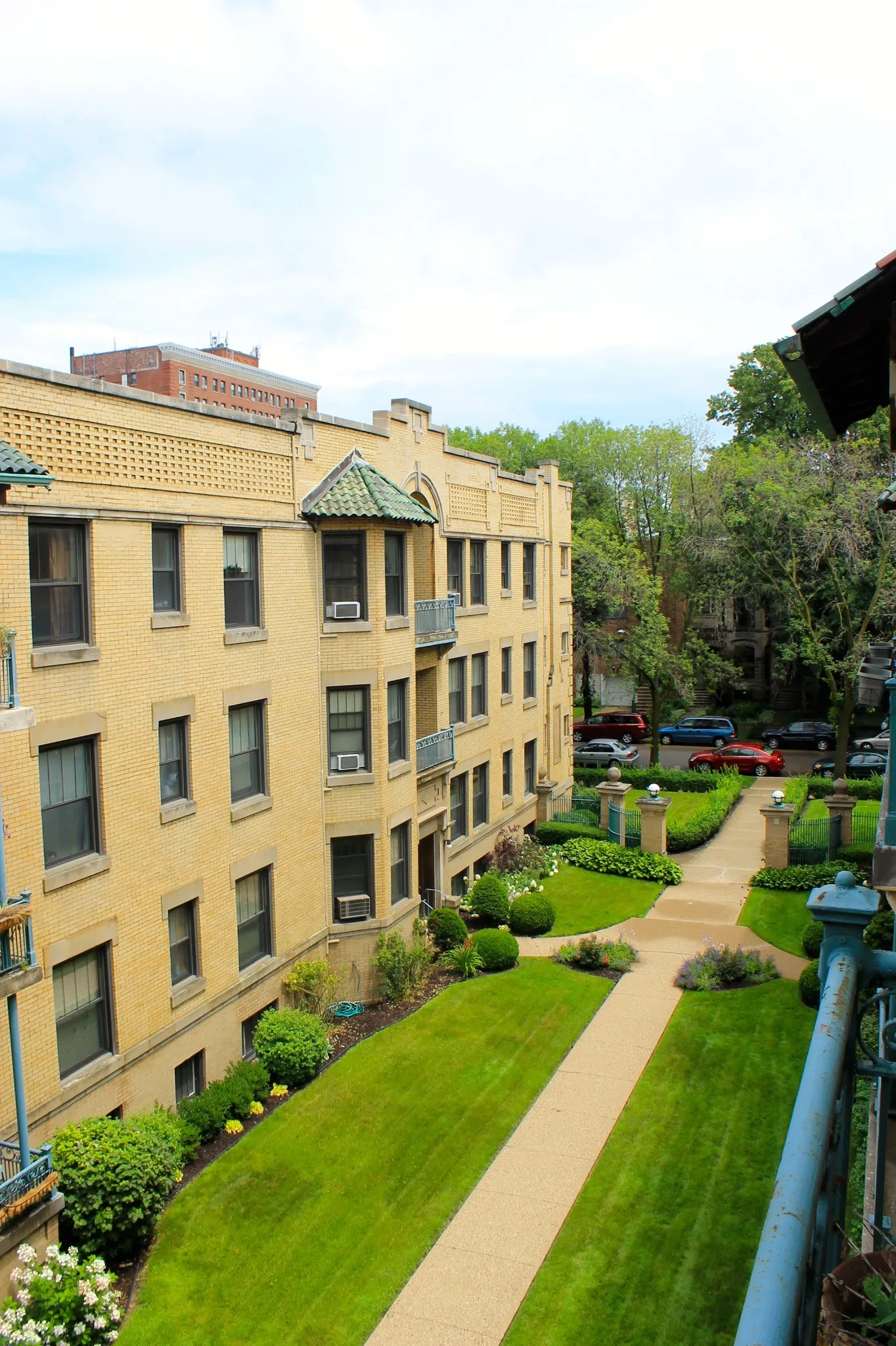 5522 S CORNELL AVE 60637-Cornell Apartments-unit#03-W-Chicago-IL