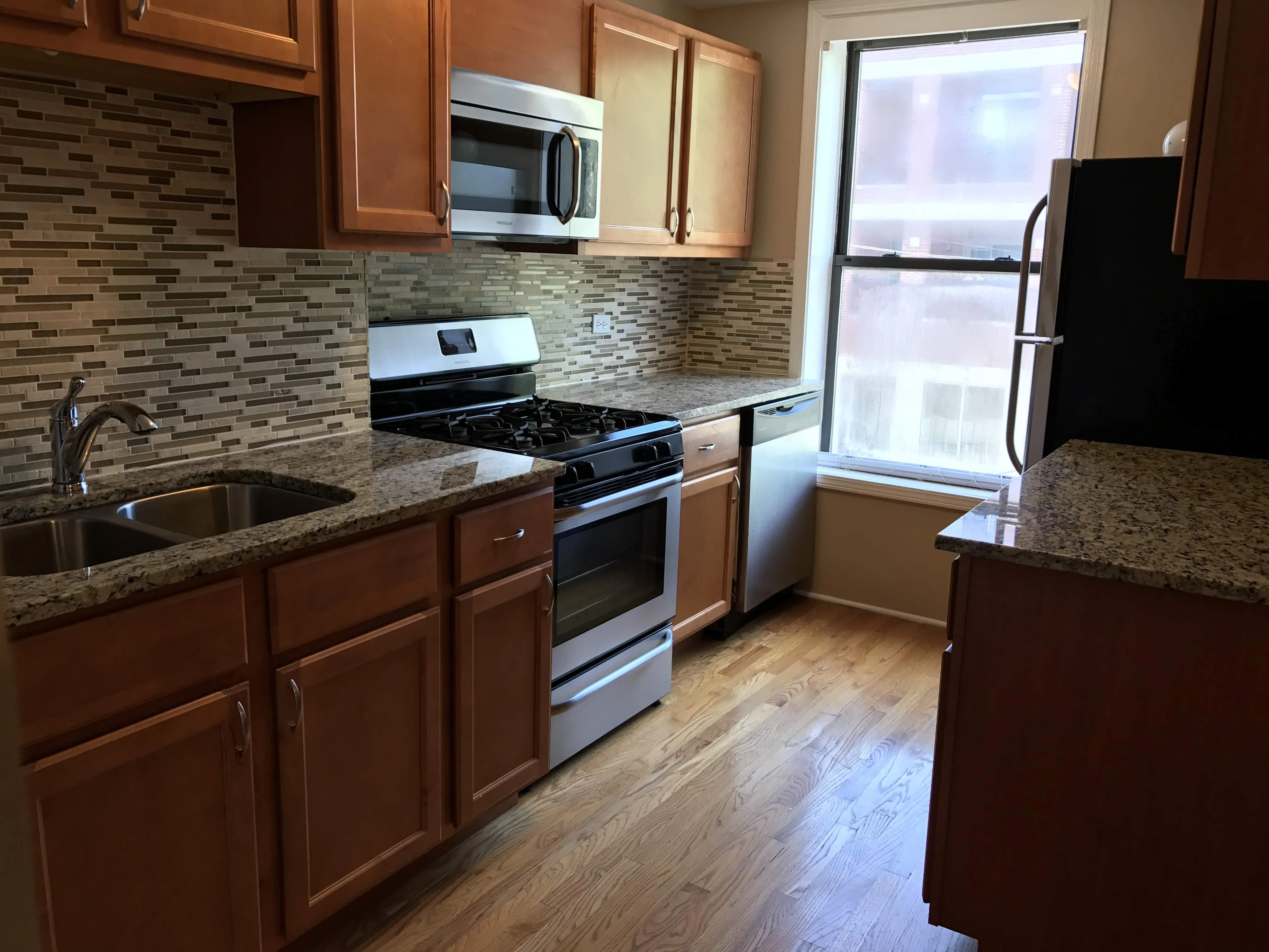 1819 Belmont Apartments