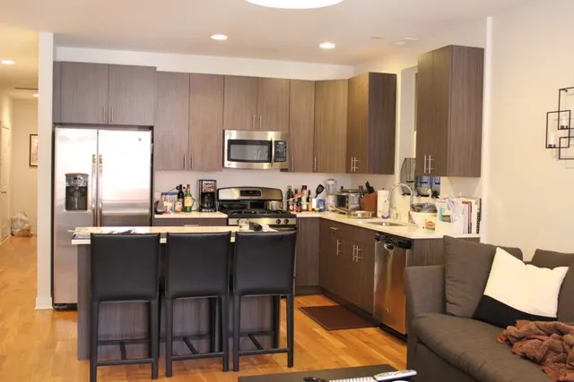 693 North Peoria Apartments