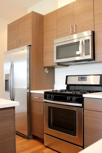 1952 West Erie Apartments