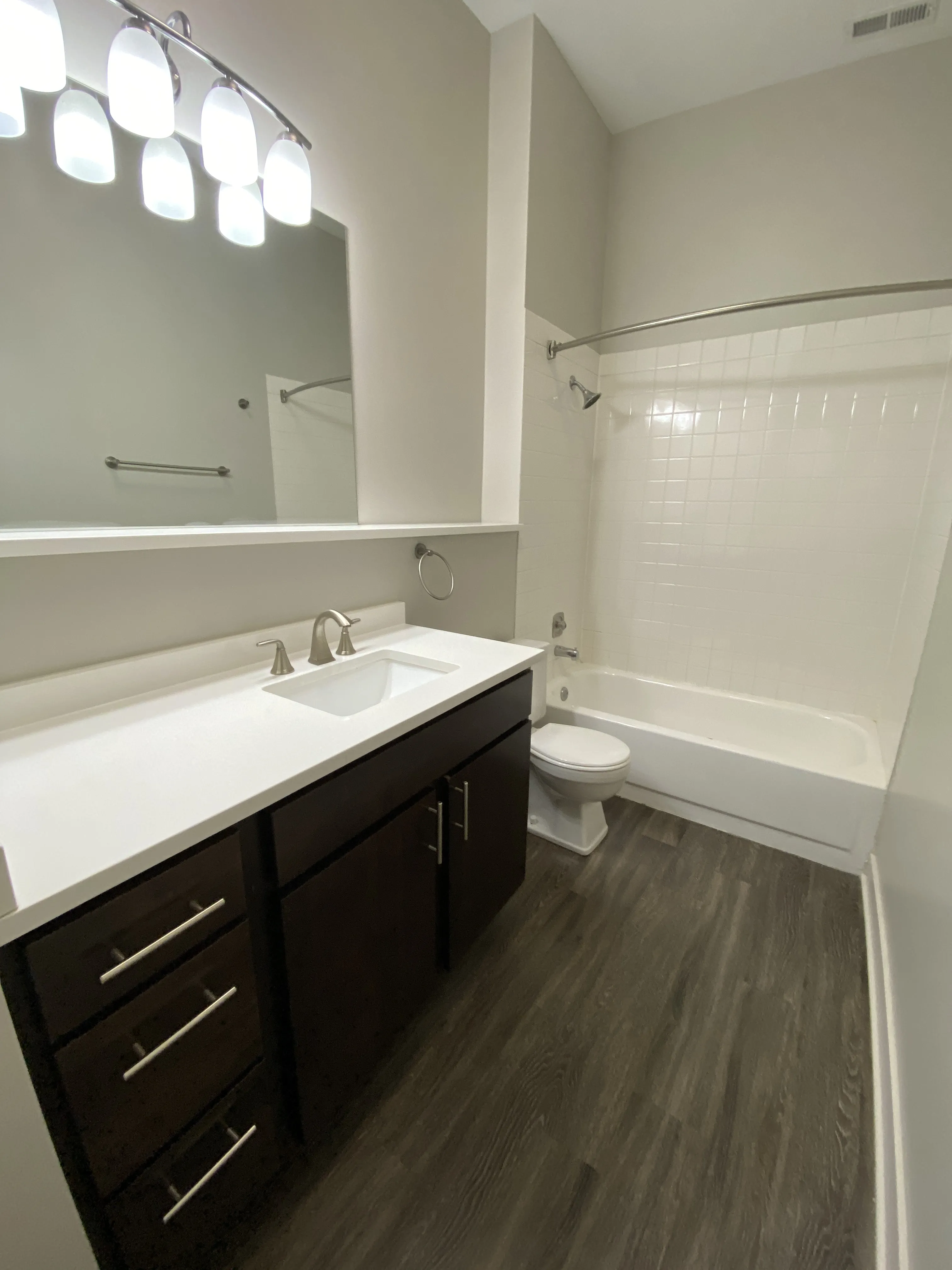 2140 N Halsted Apartments