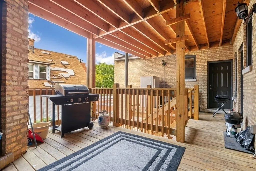 1900  W TOUHY AVE 60626-unit#3 B-Chicago-IL