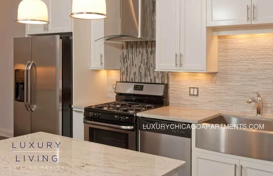 model kitchen at The Aberdeen West Loop Apartments