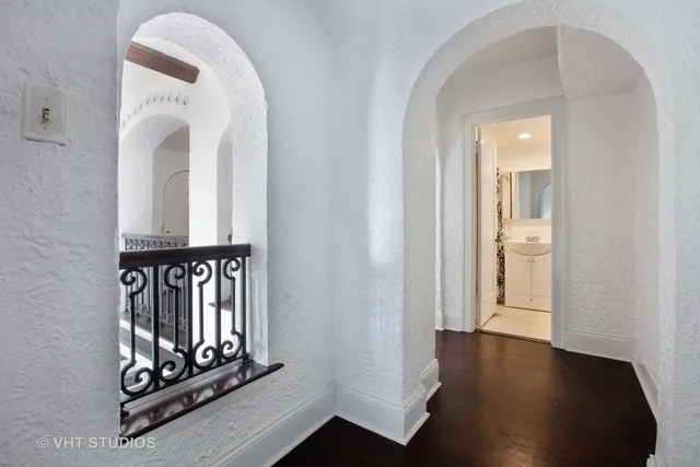 Jackson Tower Apartments