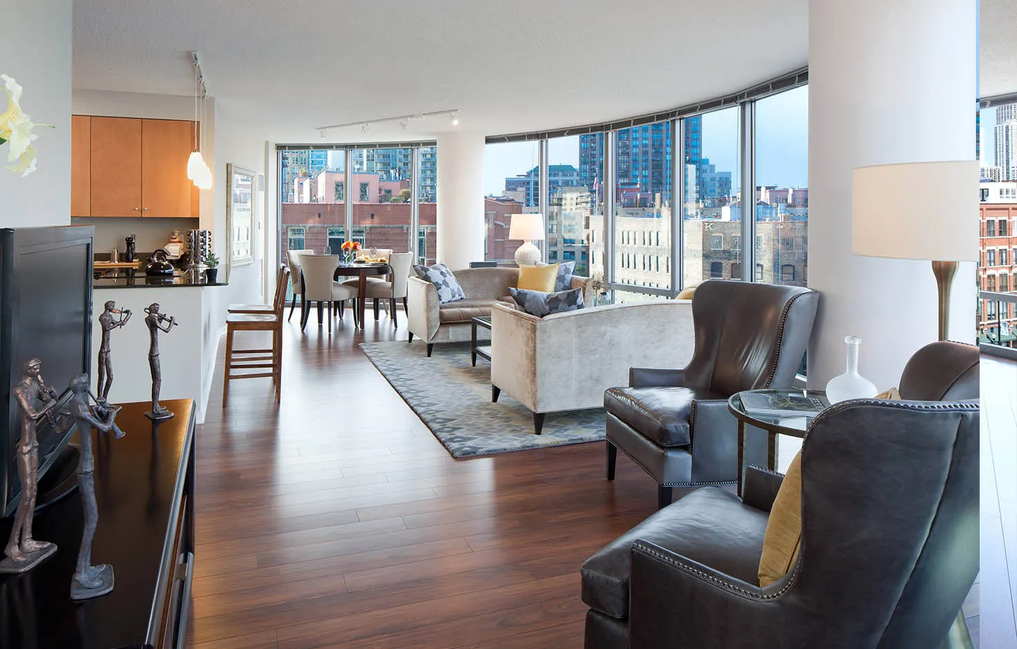 living room with view at Kingsbury Plaza Apartments in River North