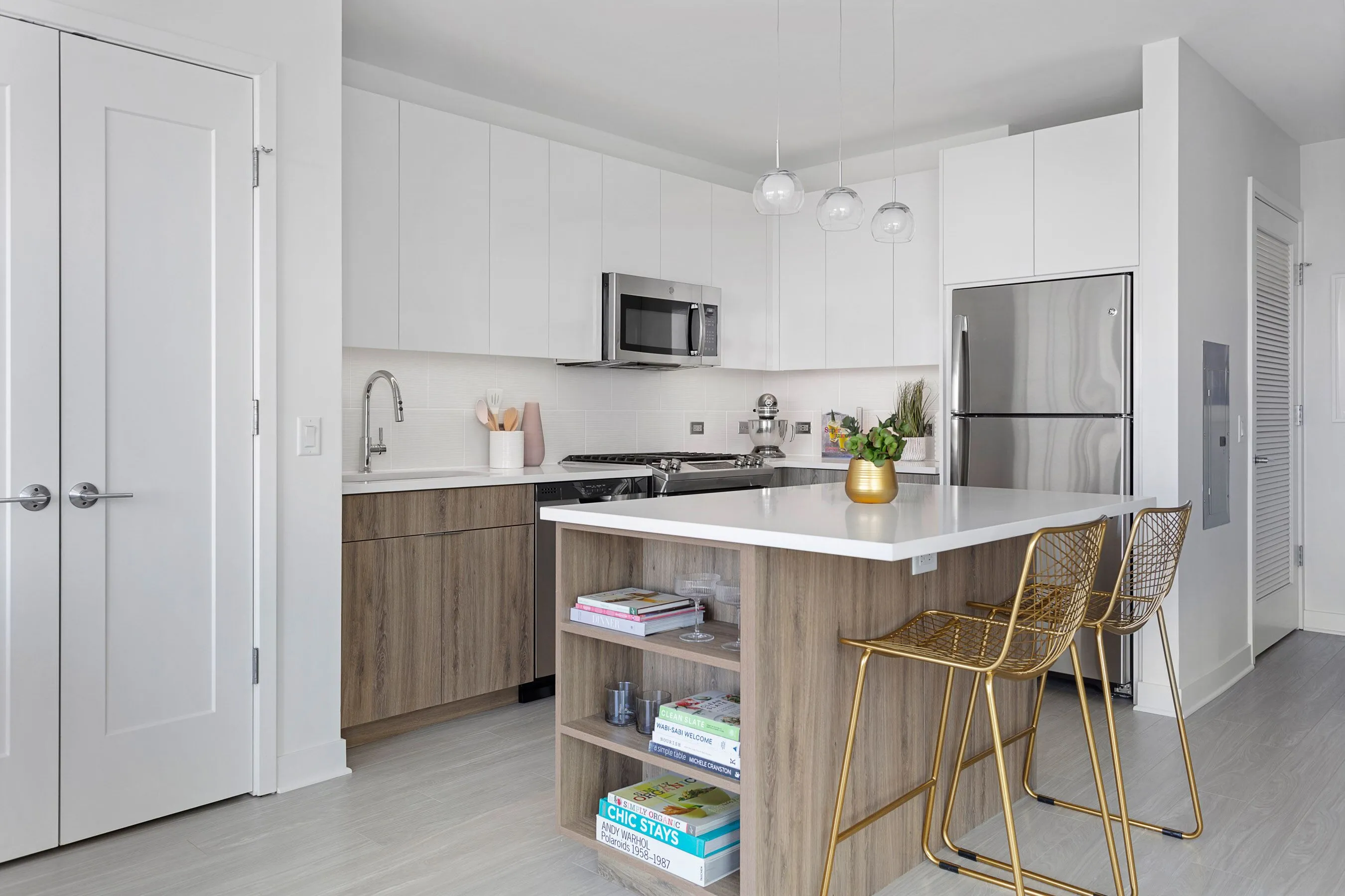 Lincoln Common Apartments