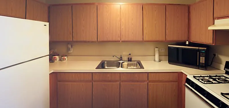 living room at Wllard Square Apartments in Brozeville Chicago