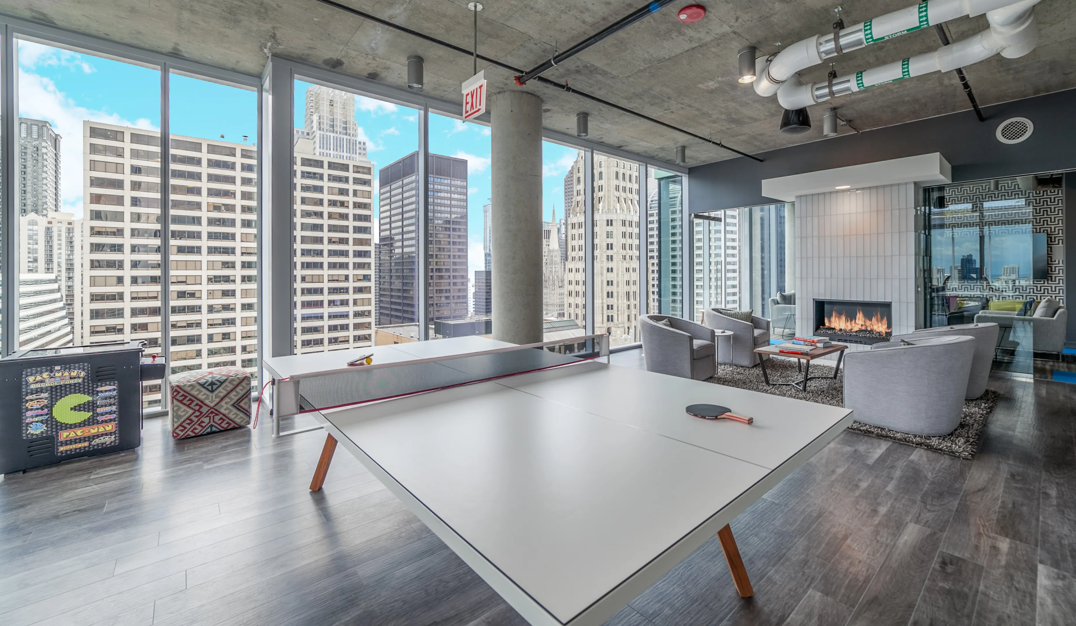 living space at Linea Apartments in the Chicago Loop