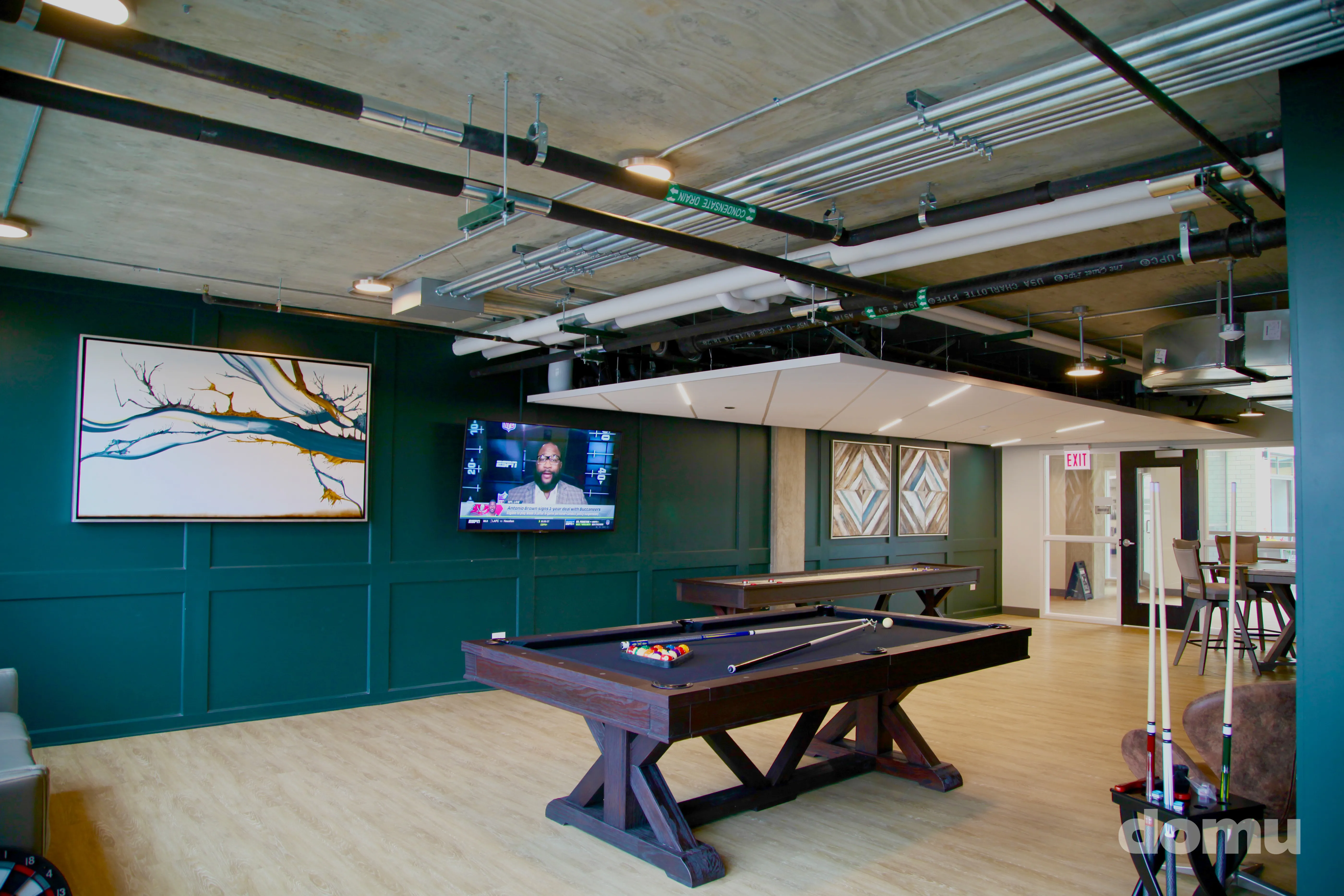 Lakeview 3200 Apartments