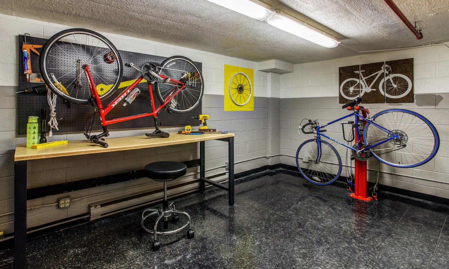 renovated fitness center at 2555 N. Clark Apartments in Lincoln Park