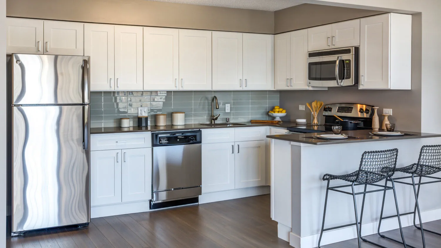 stainless steel appliances in kitchen at 2555 N. Clark Apartments