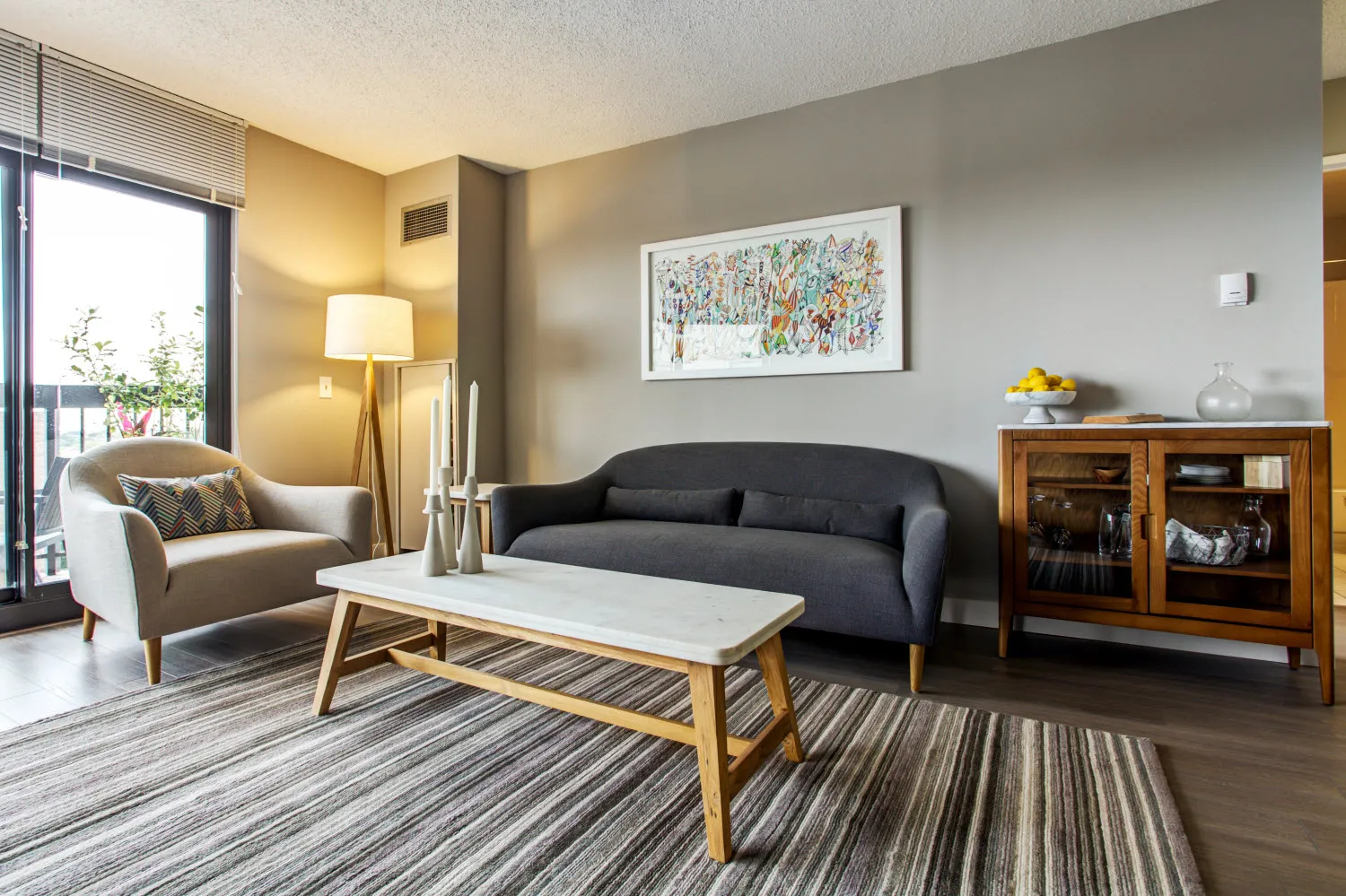 kitchen at 2555 N. Clark Apartments in Lincoln Park 