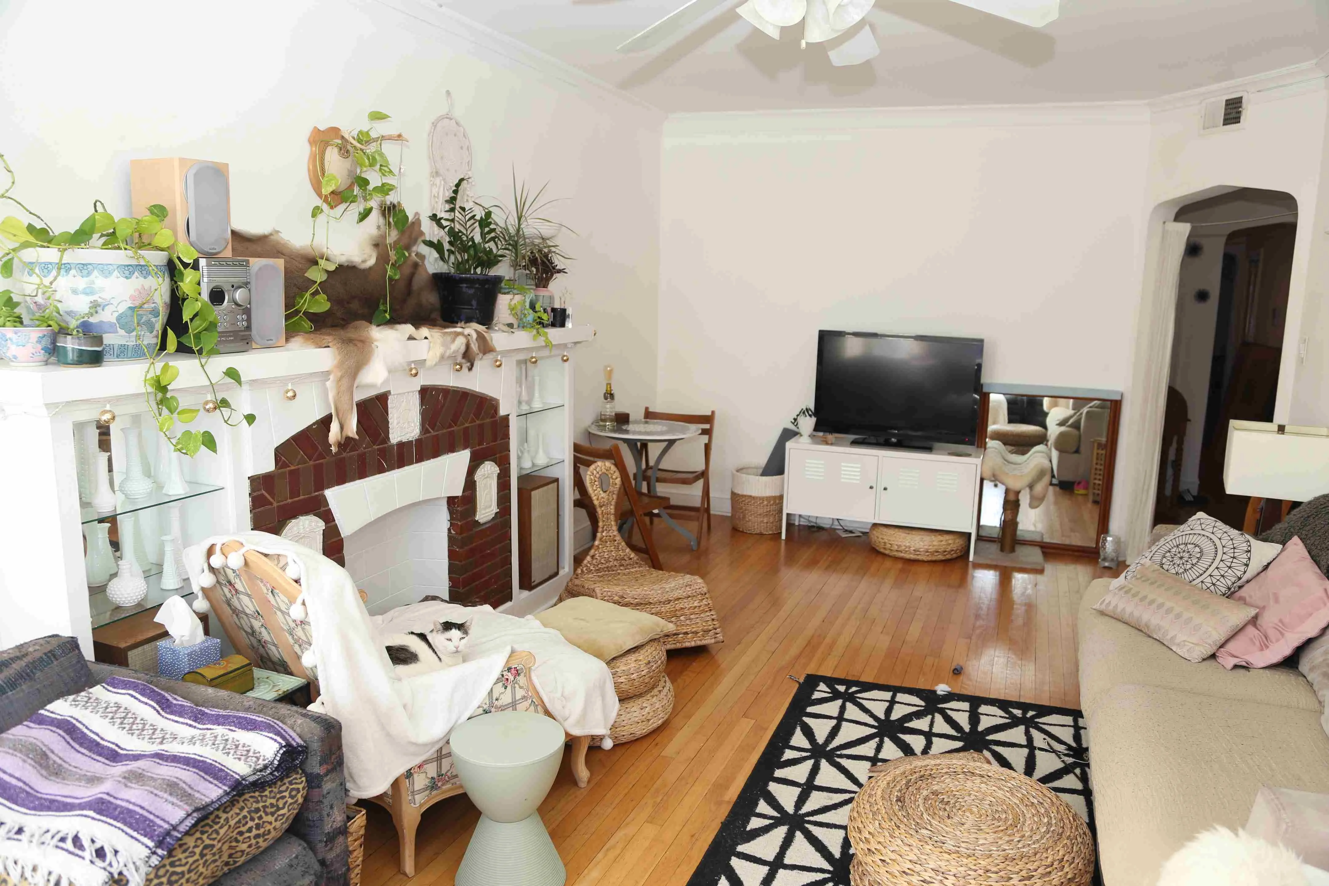 3570 W LYNDALE ST 60647-unit#2-Chicago-IL