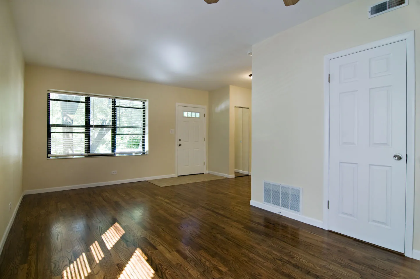 2039 N WOLCOTT AVE 60614-unit#2-F-Chicago-IL