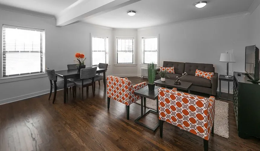 furnished model living room at 5425 North Clark Apartments