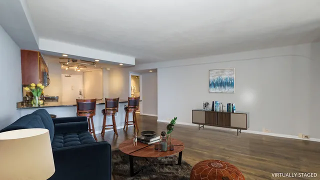 300 N STATE ST 60654-Marina City-Chicago-IL