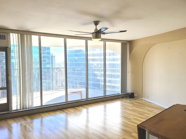 300 N STATE ST 60654-Marina City-Chicago-IL