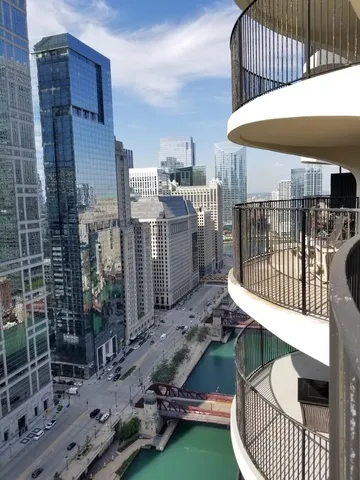 300 N STATE ST 60654-Marina City-Chicago-IL